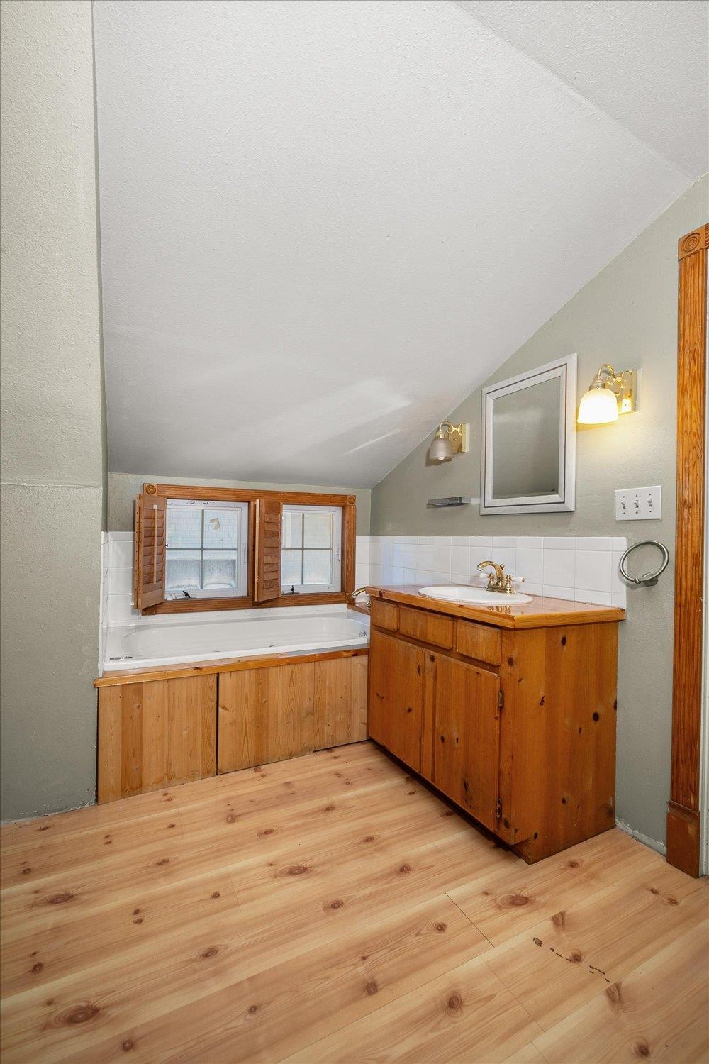 318 E 29th Ave - Photo 26