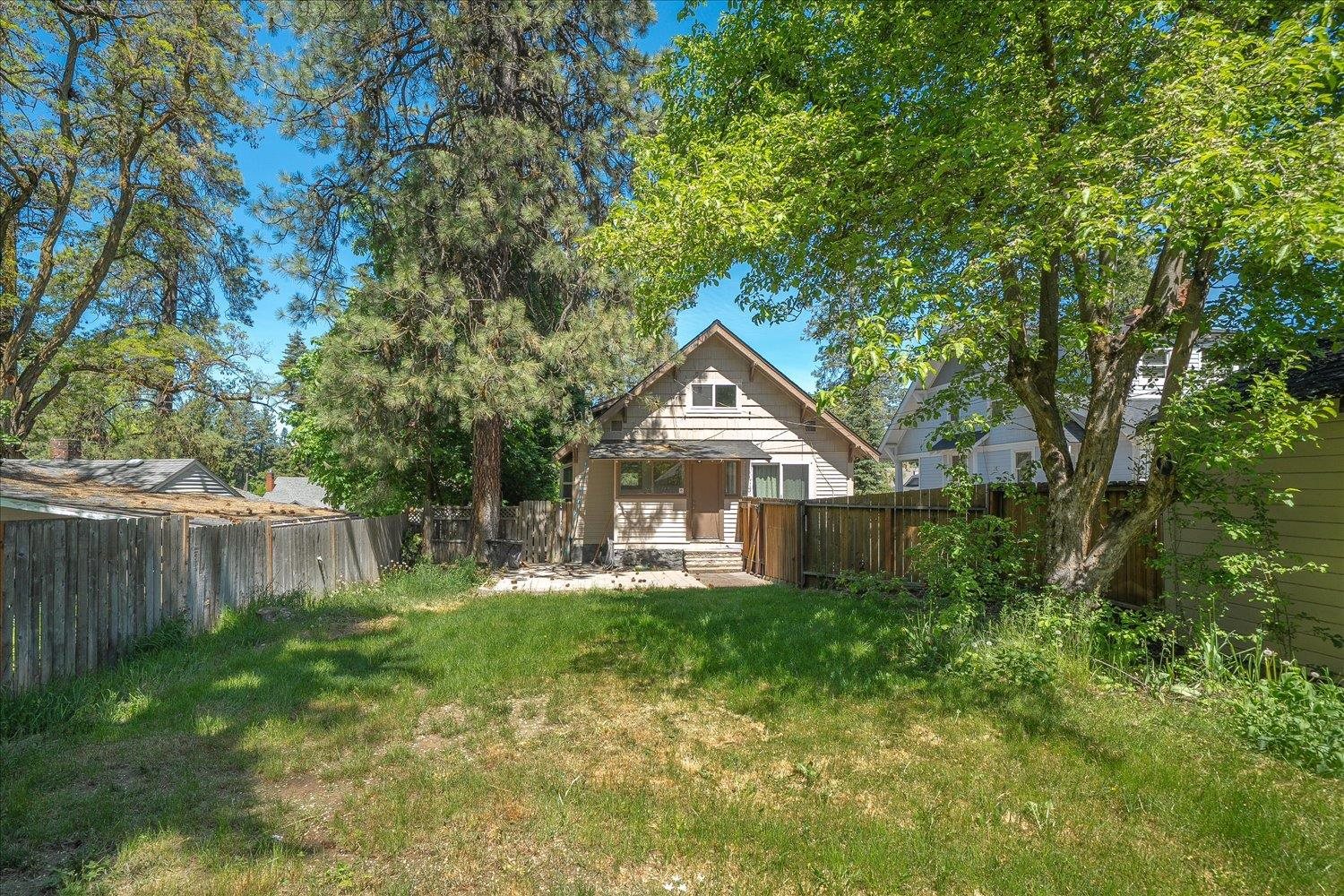 318 E 29th Ave - Photo 33