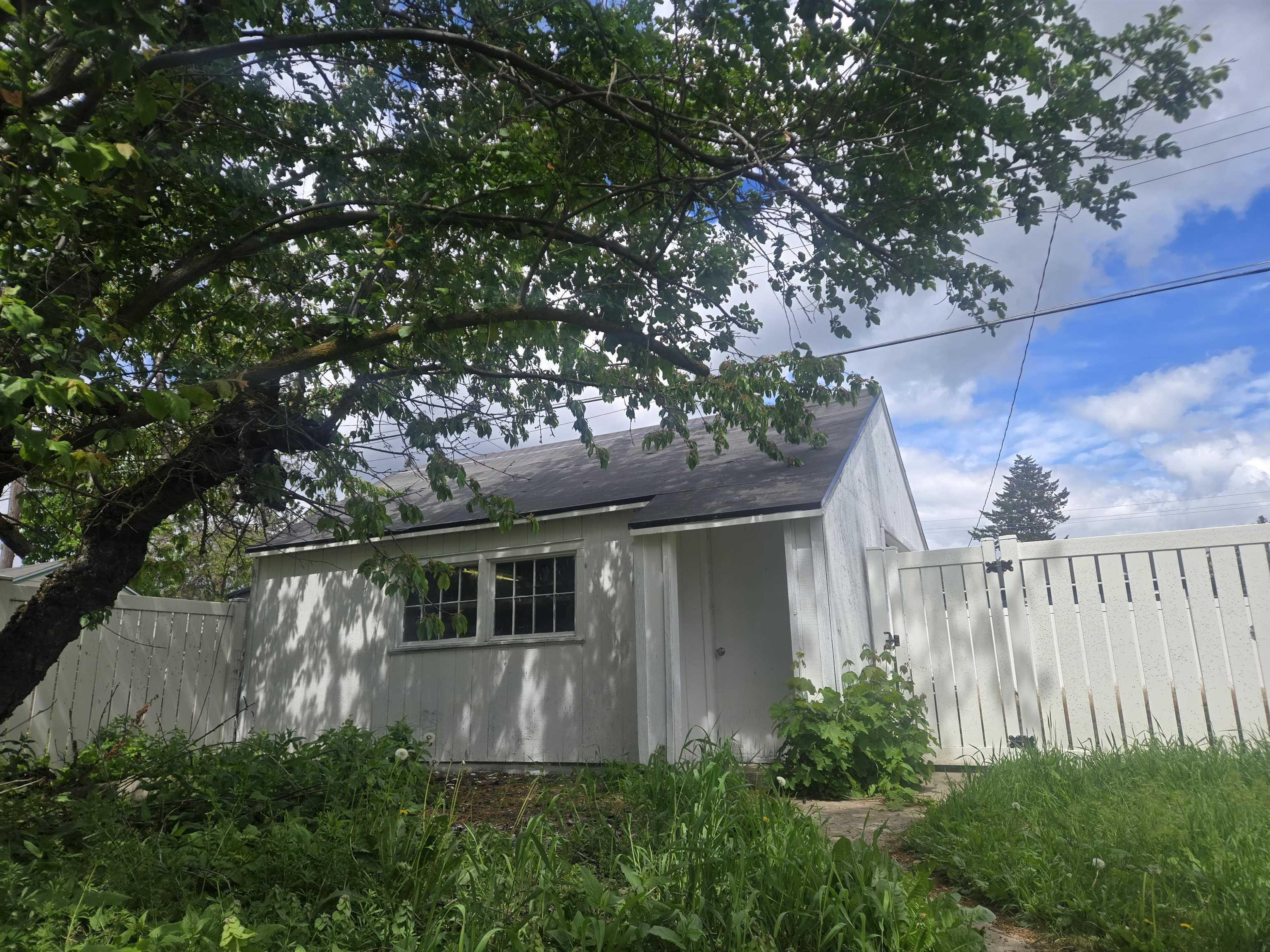 811 E 38TH Ave - Photo 13
