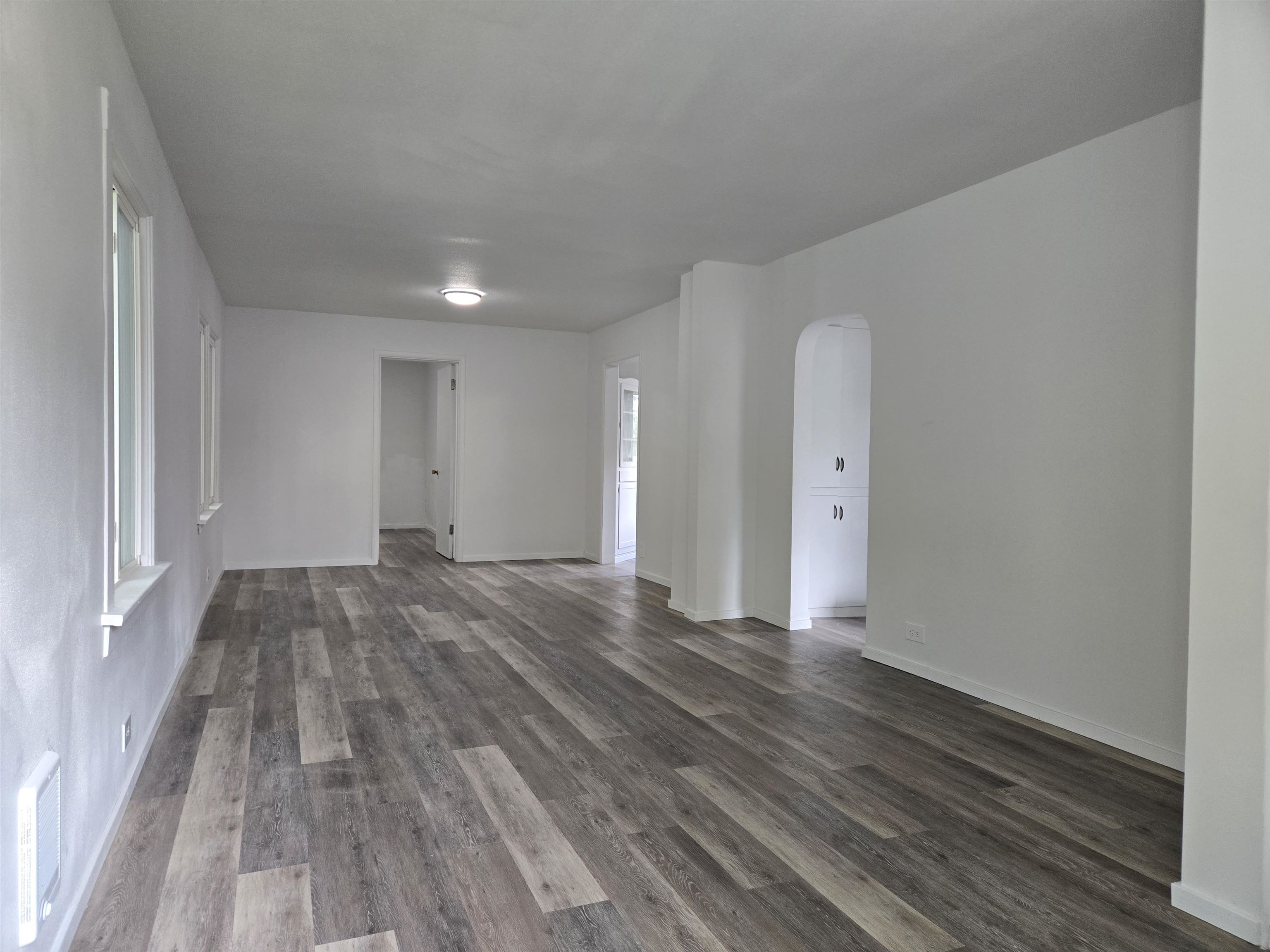 811 E 38TH Ave - Photo 9