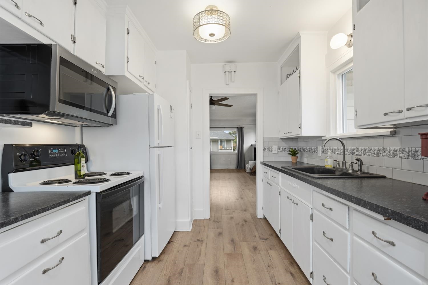 414 E Glass Ave - Photo 8