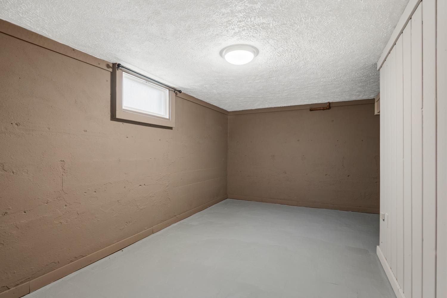 414 E Glass Ave - Photo 17