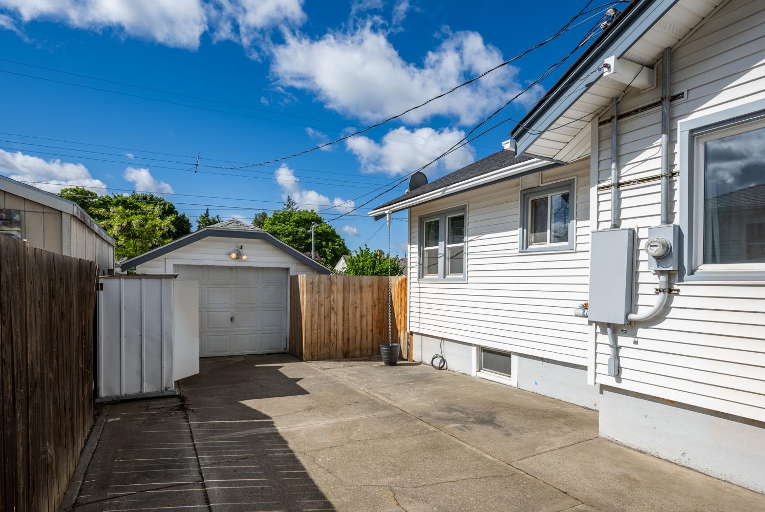414 E Glass Ave - Photo 21