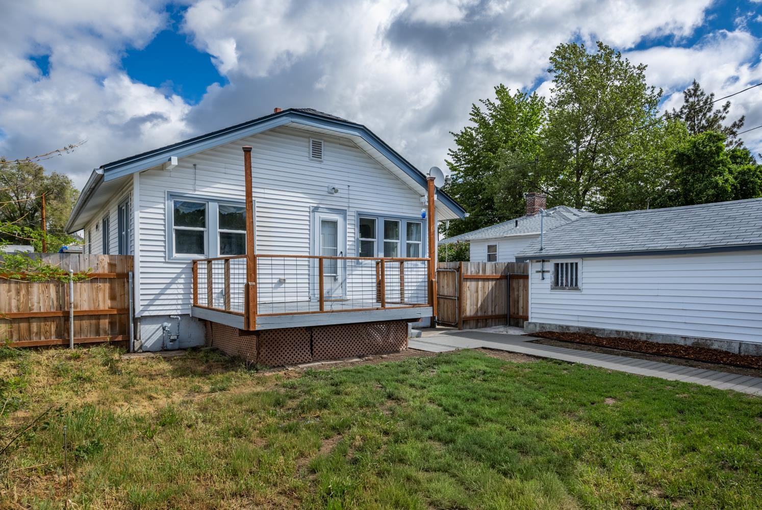 414 E Glass Ave - Photo 22