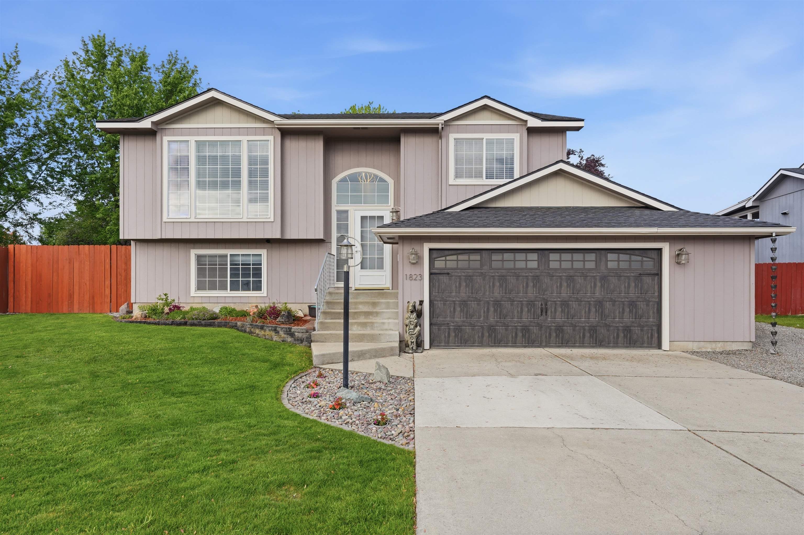 1823 N Salmon River Ln - Photo 1