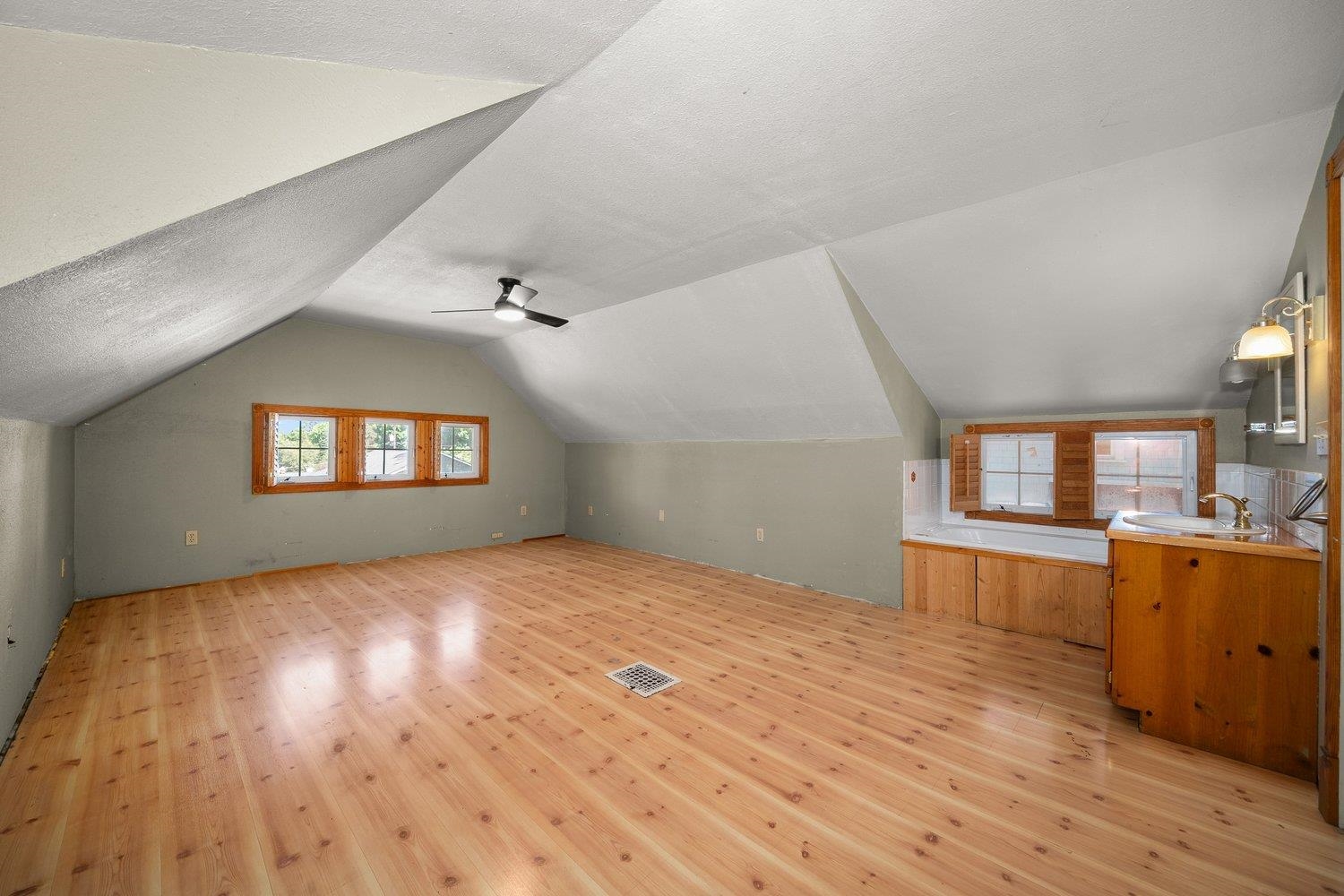 318 E 29th Ave - Photo 23