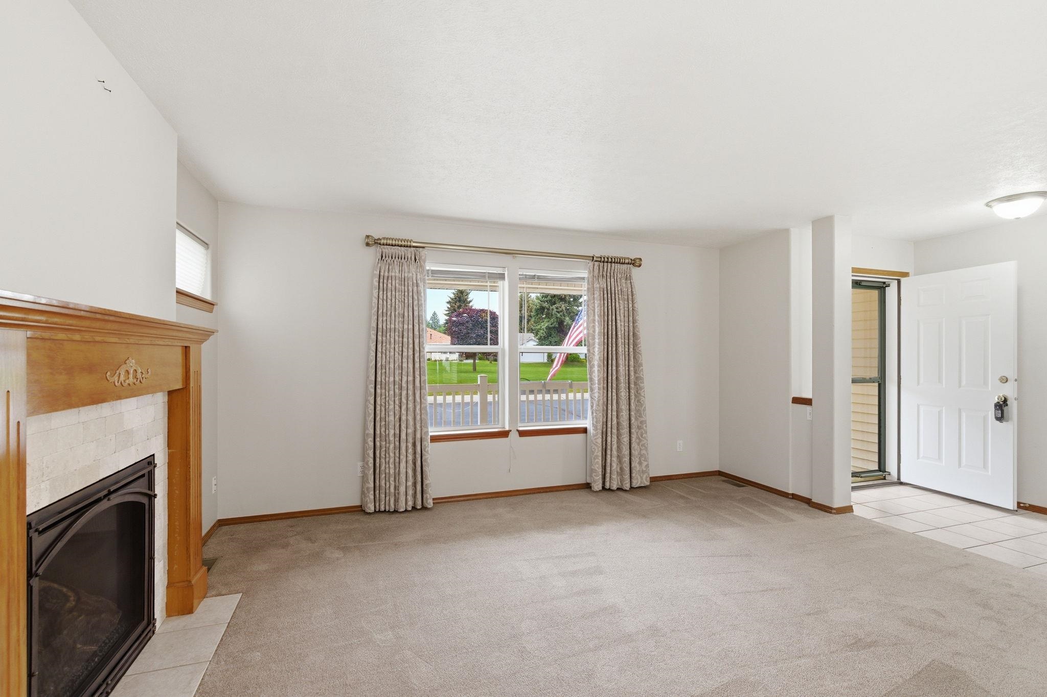1422 S Mamer Ln - Photo 6