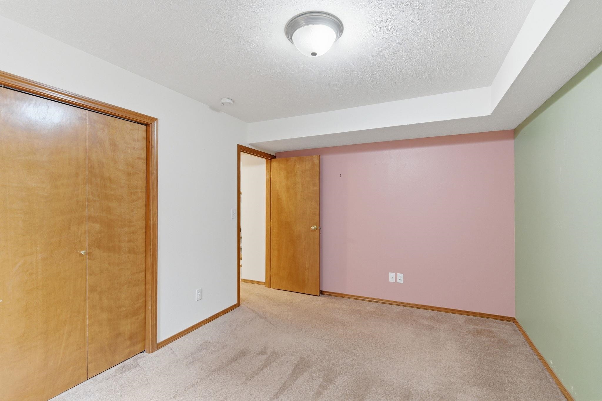1422 S Mamer Ln - Photo 32