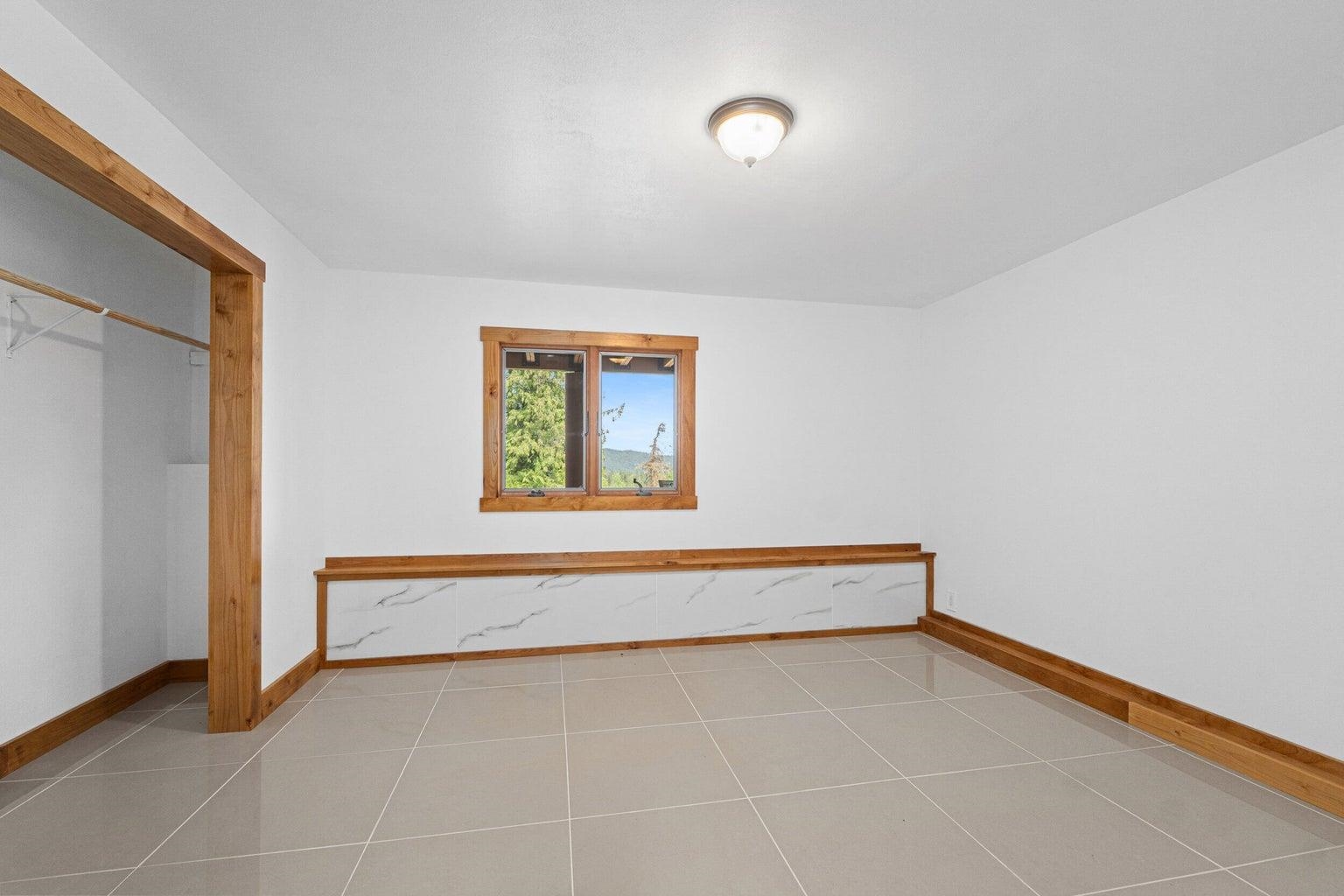 16027 N Koth Rd - Photo 36