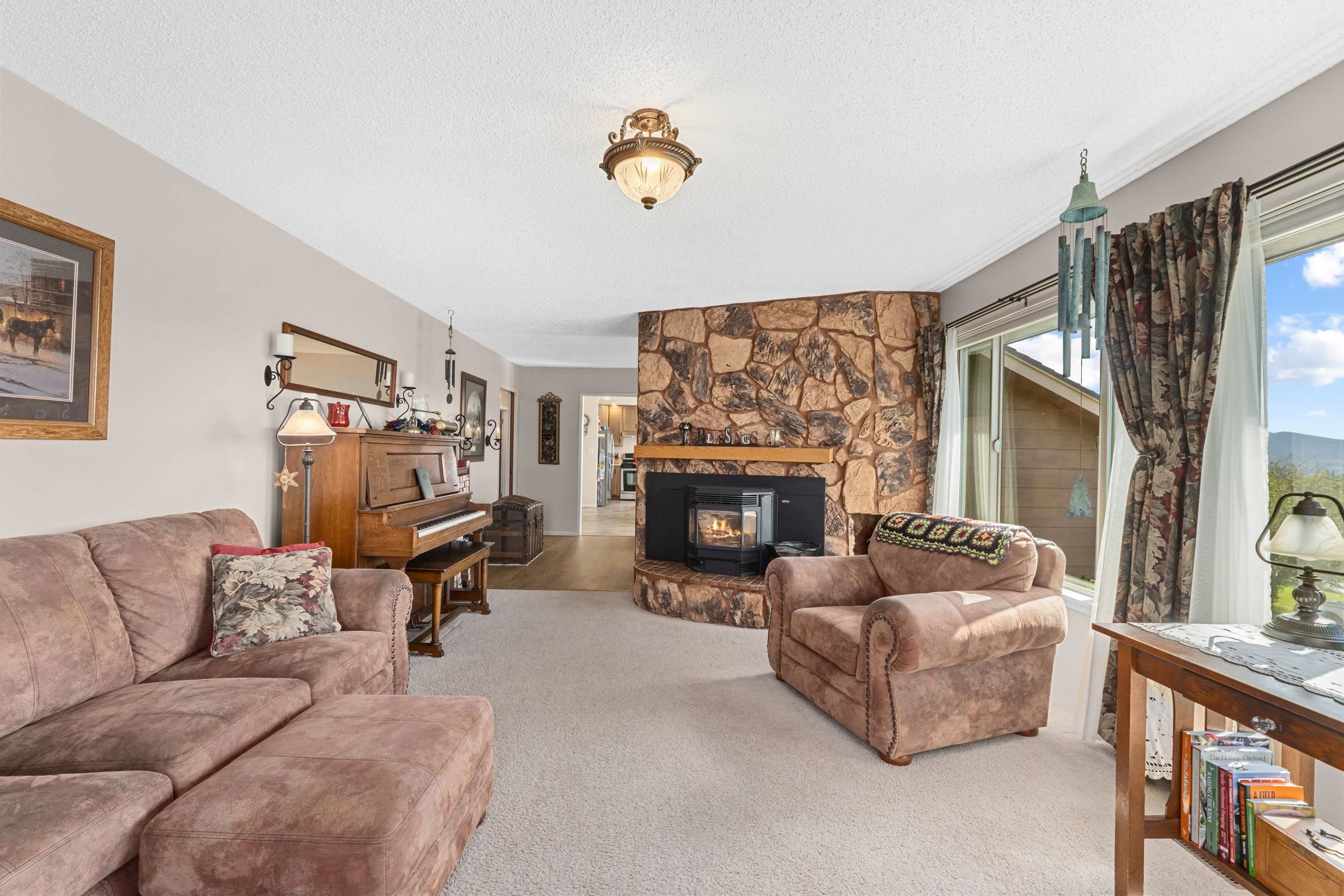 688 A Mahoney Rd - Photo 10