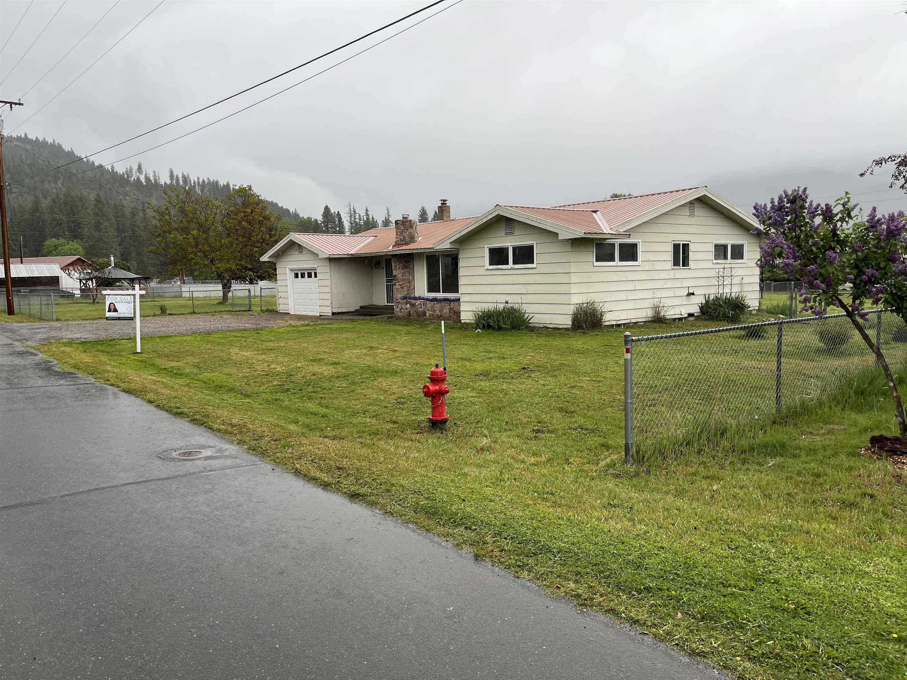 105 S 7th Ave - Photo 2