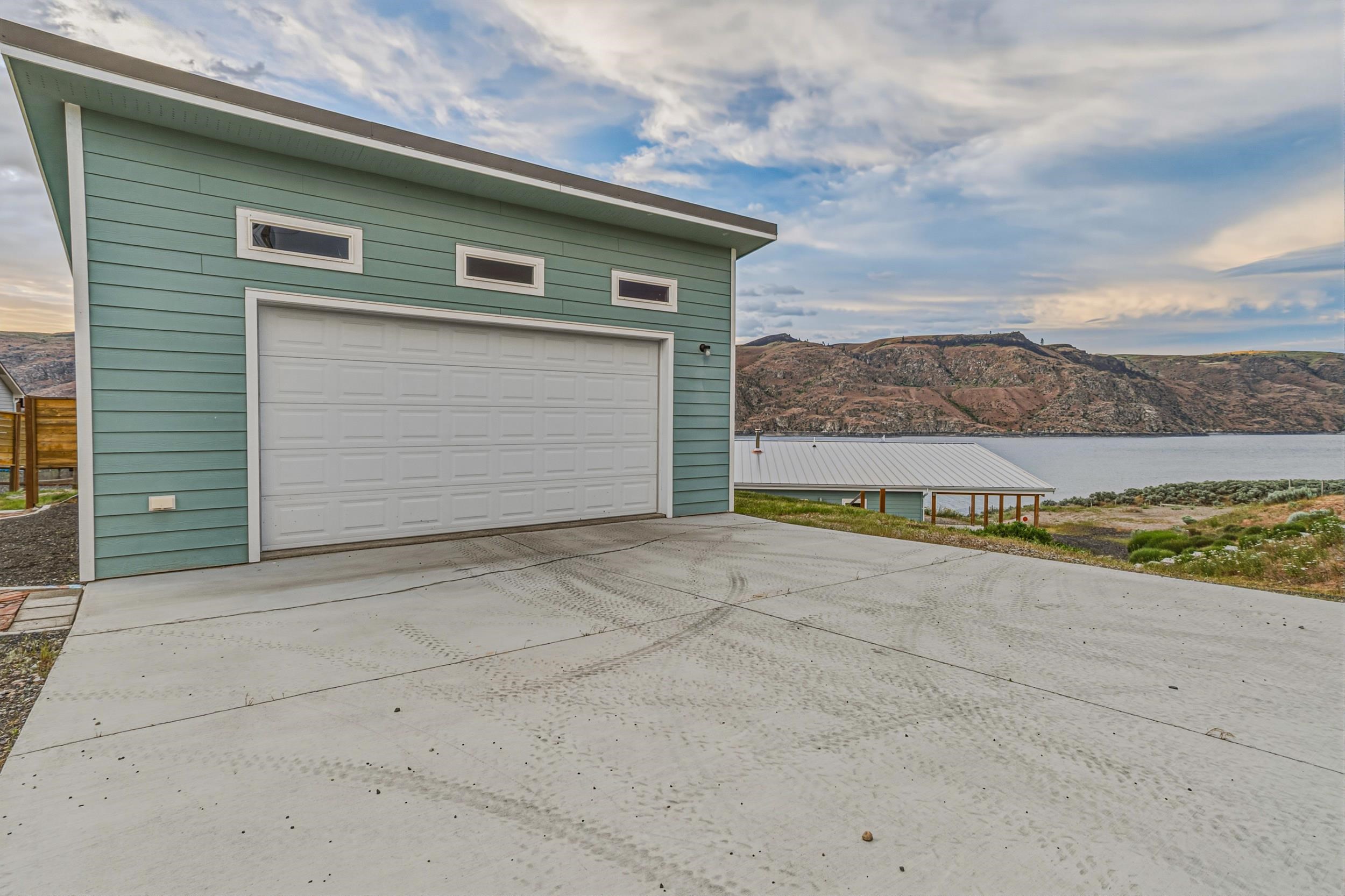4205 Plum Pt E - Photo 35