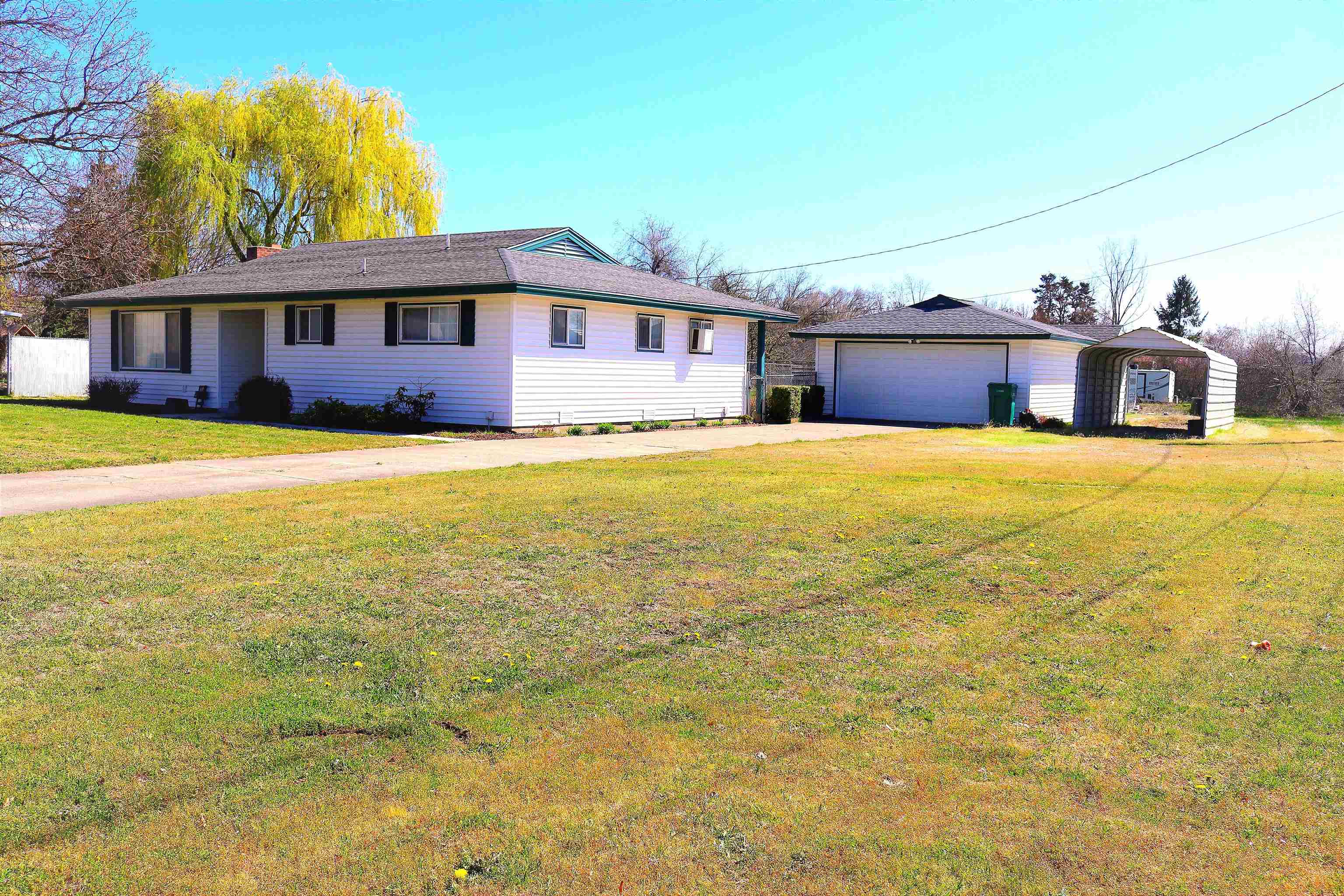 13808 E HEROY Ave - Photo 3