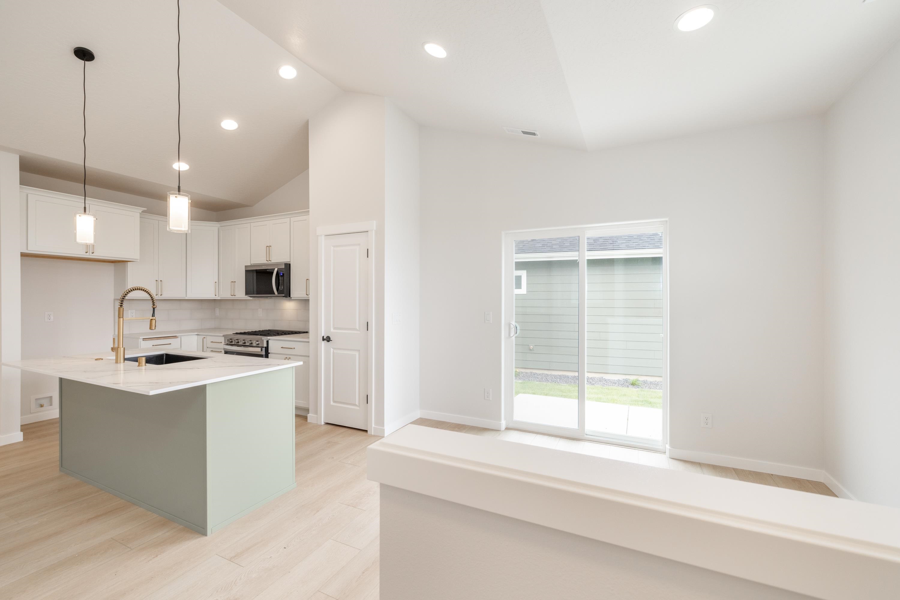 12215 N Dupont Dr - Photo 5