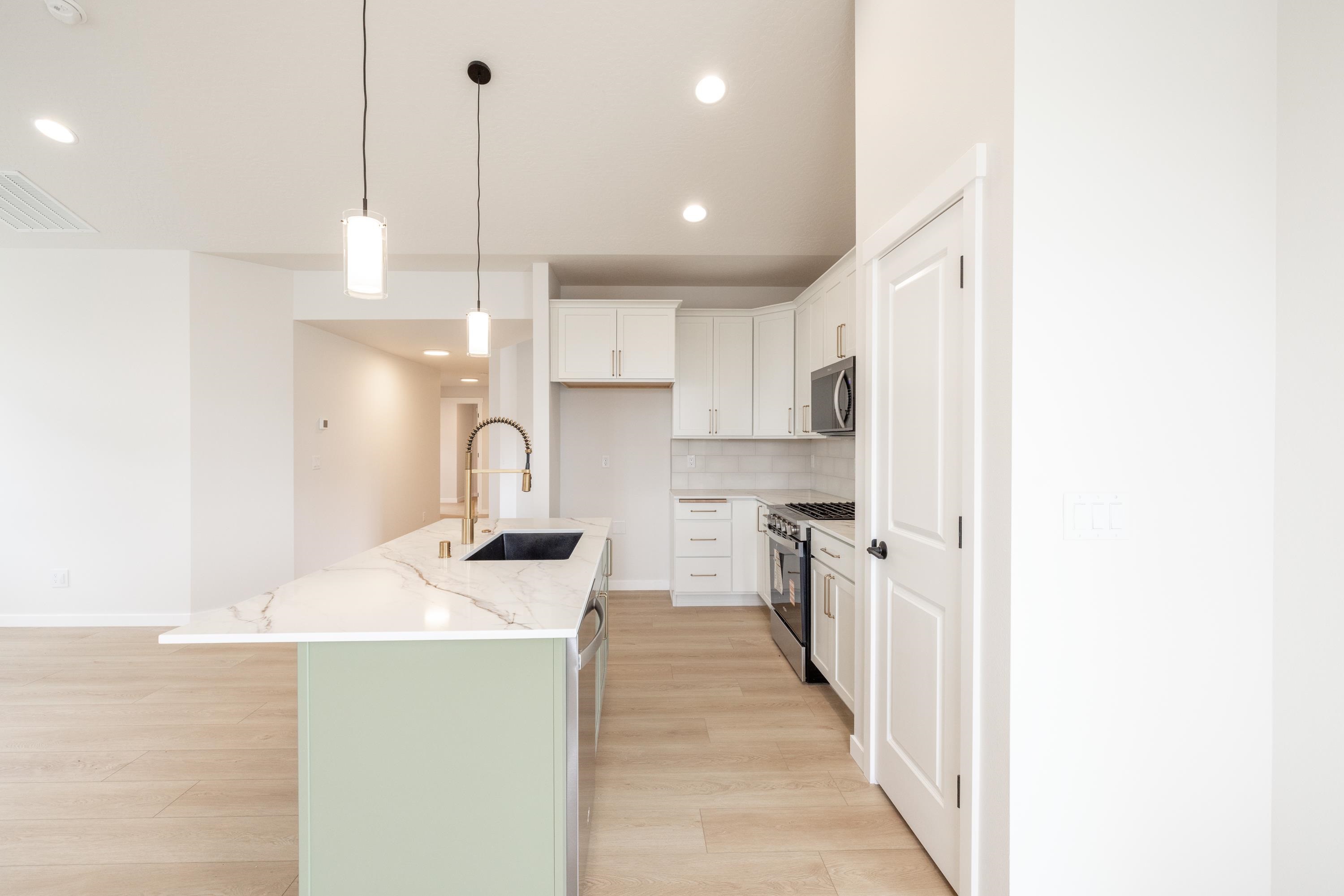 12215 N Dupont Dr - Photo 12