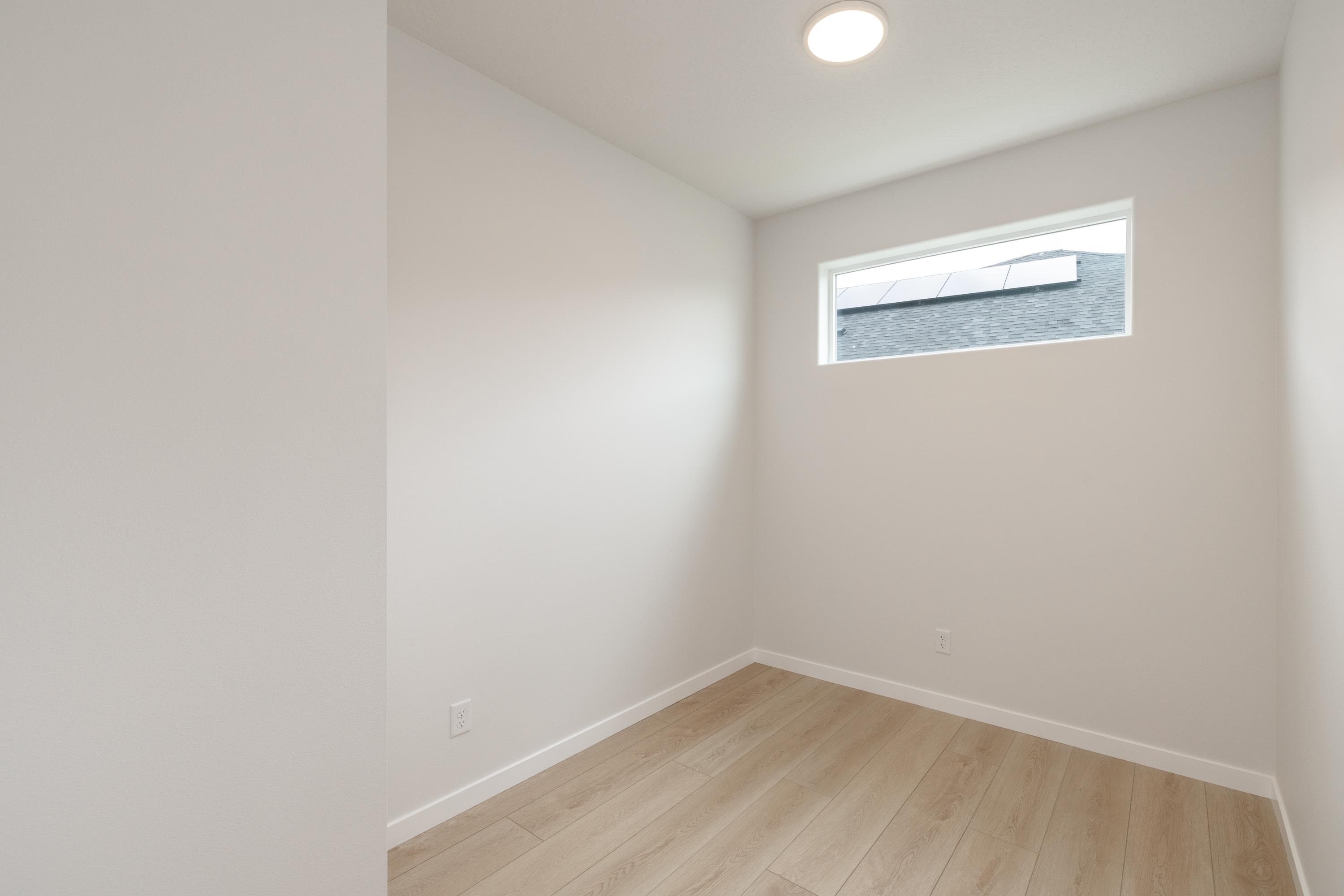 12215 N Dupont Dr - Photo 15