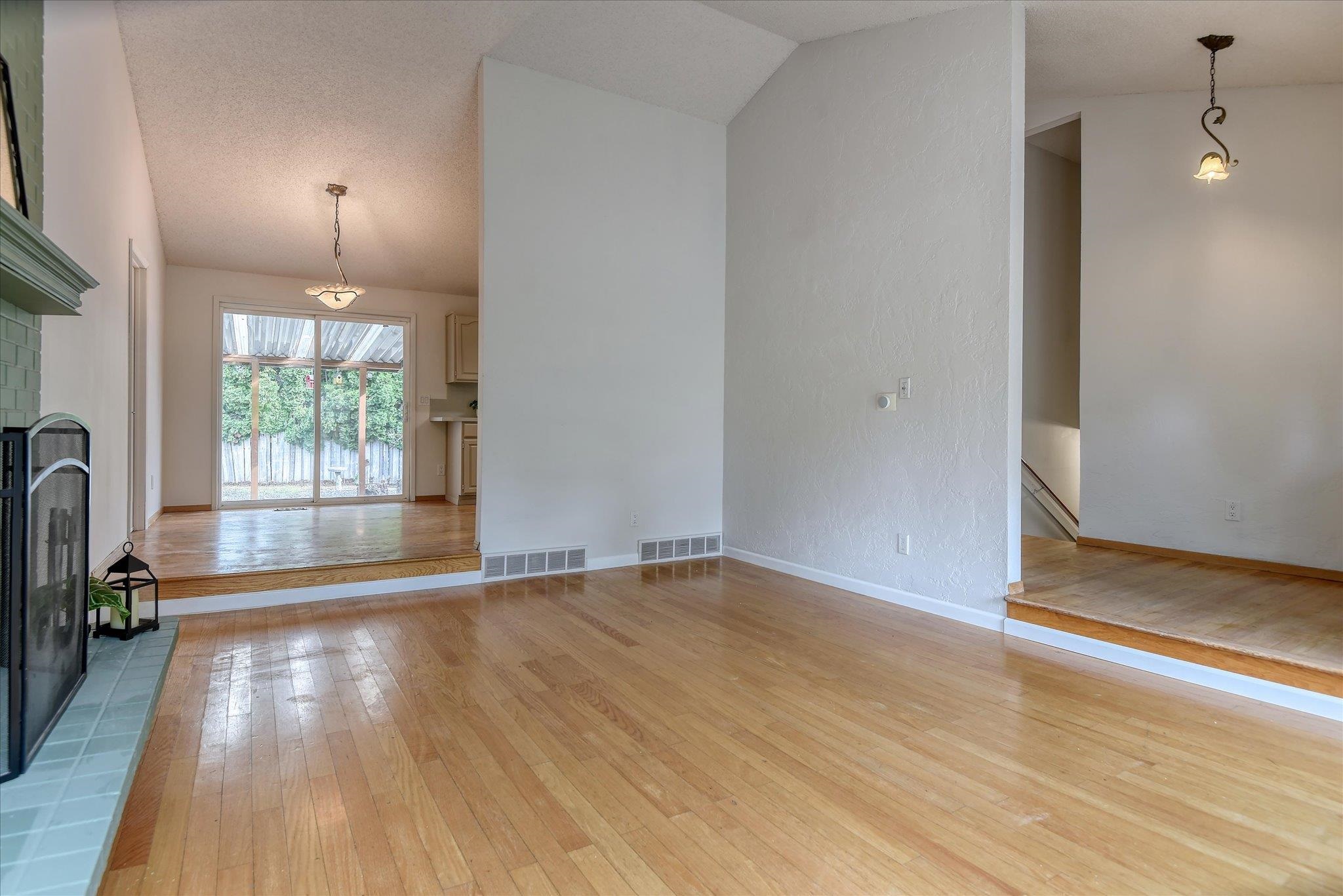 2317 S April Ct - Photo 7