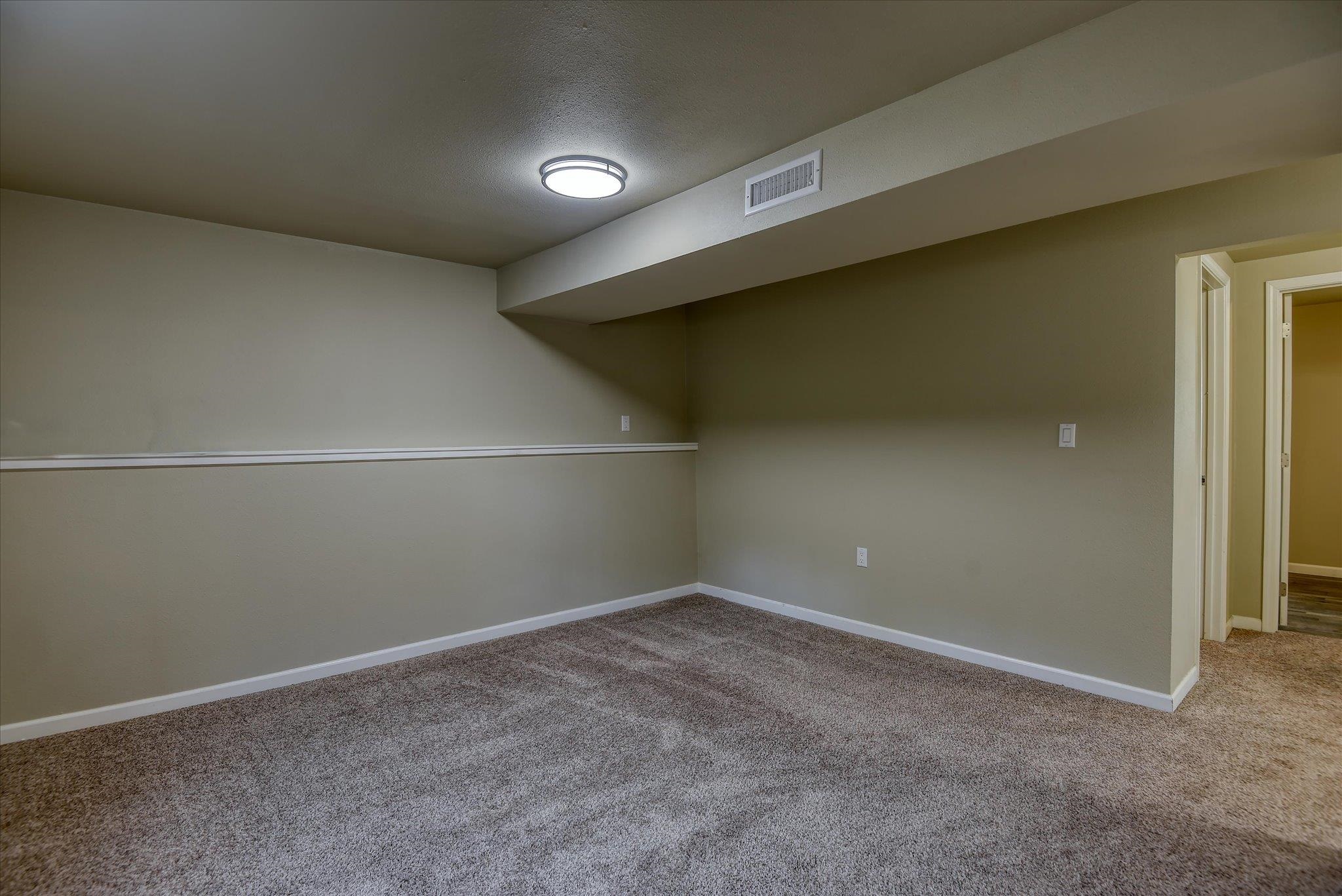 2317 S April Ct - Photo 25