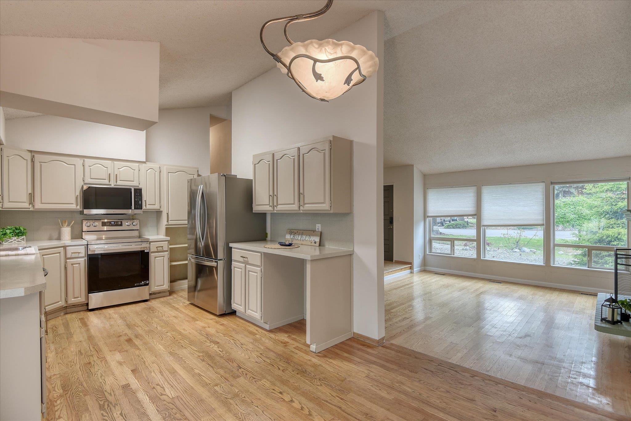 2317 S April Ct - Photo 8