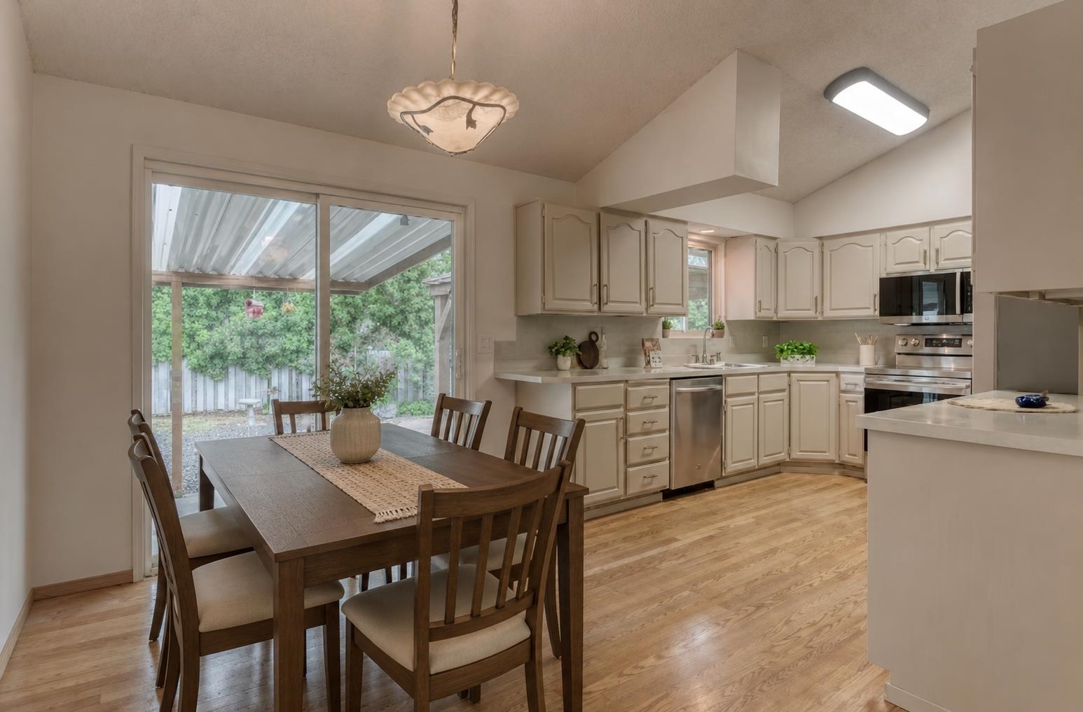 2317 S April Ct - Photo 10