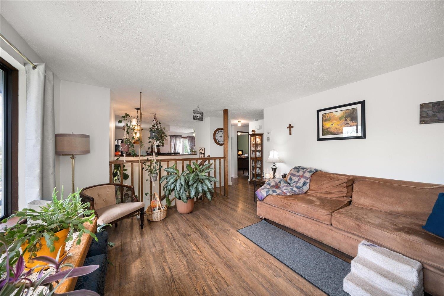 1514 E 4th St - Photo 5