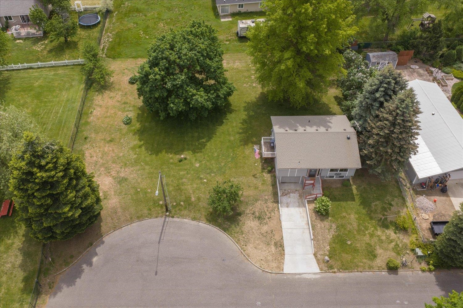 1514 E 4th St - Photo 9
