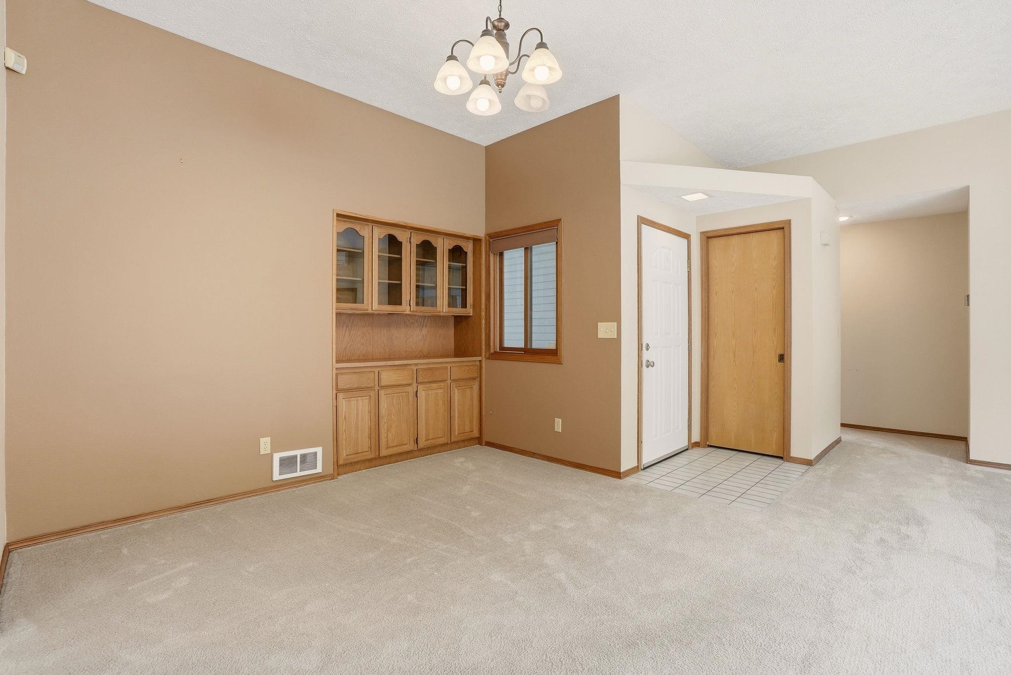 10610 E Nixon Ln - Photo 8