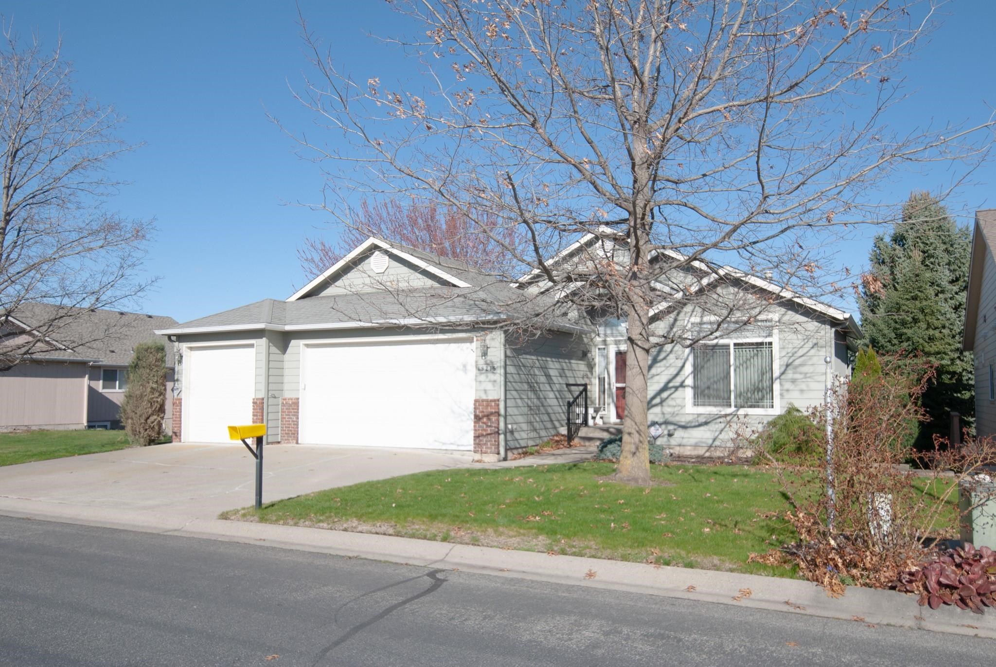 19215 E Riverwalk Ln - Photo 3