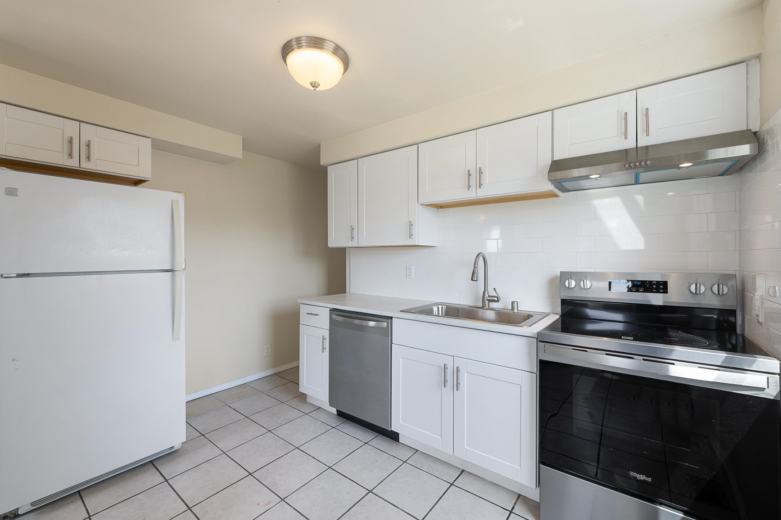 2304 E Rockwell Ave - Photo 7