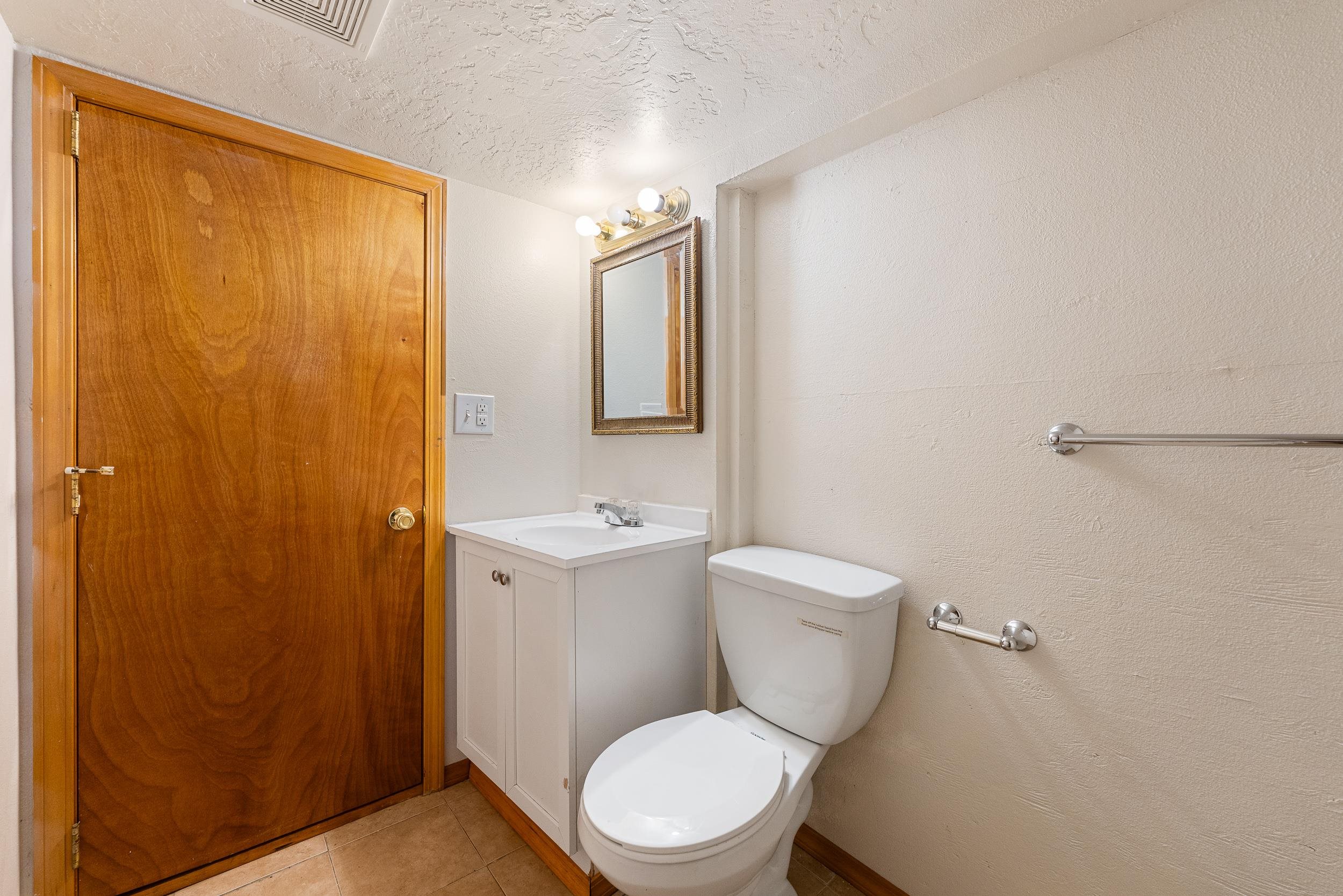 2304 E Rockwell Ave - Photo 16