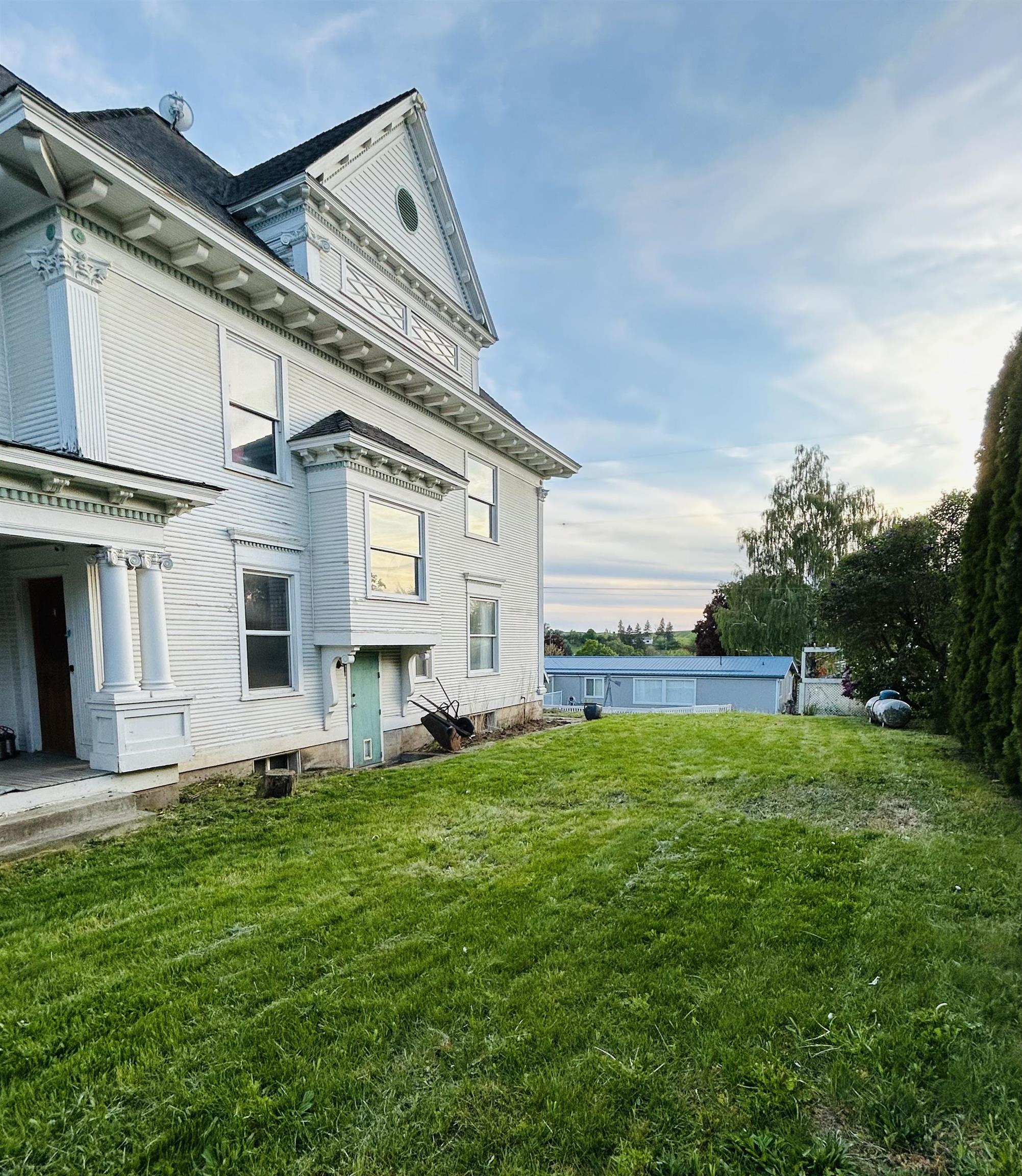 141 S Howard St - Photo 41