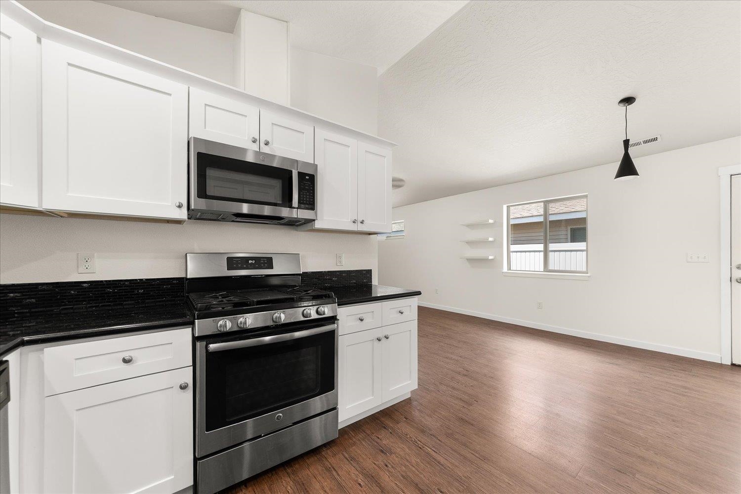 10329 E 5th Ln - Photo 5