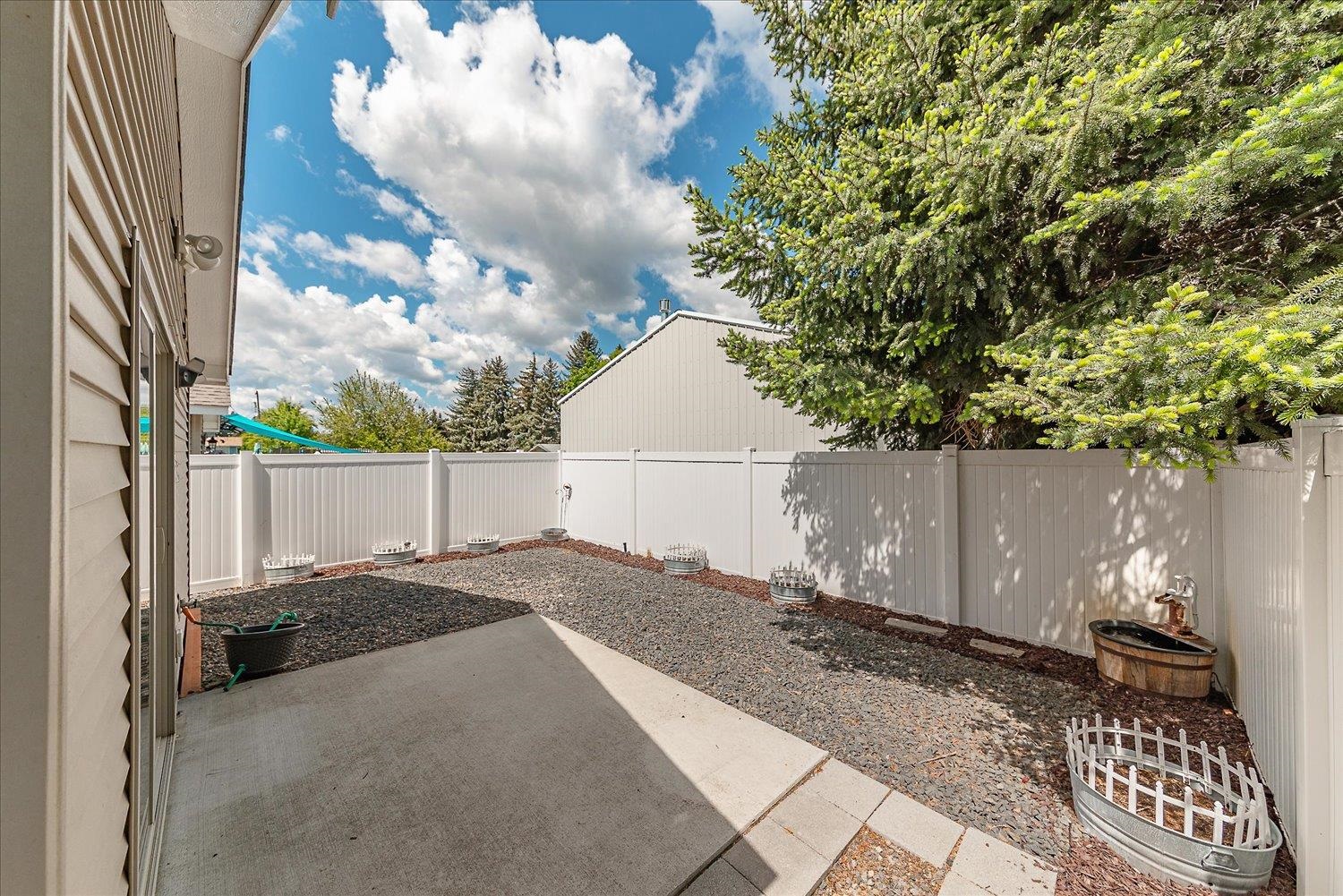 10329 E 5th Ln - Photo 23