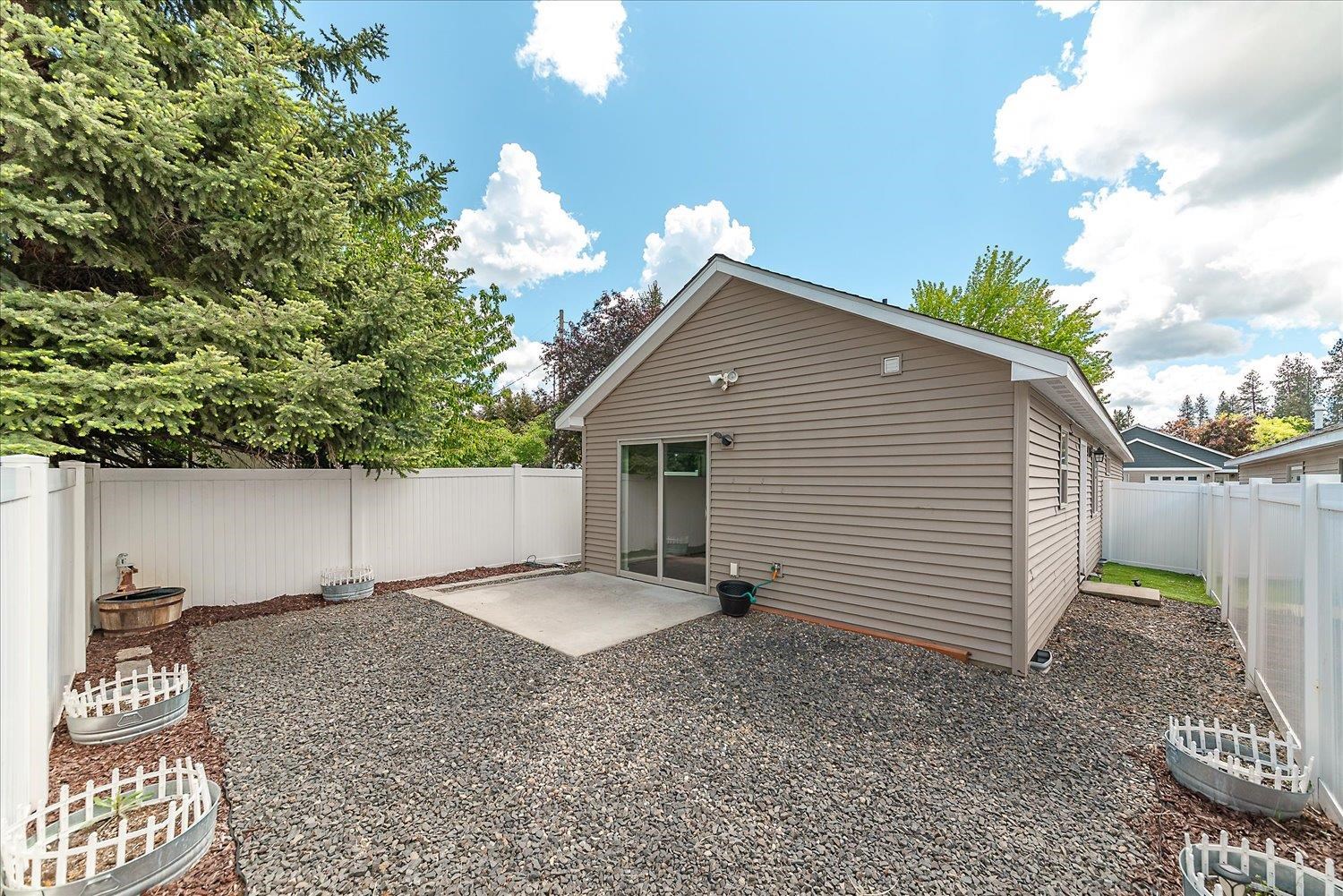 10329 E 5th Ln - Photo 24
