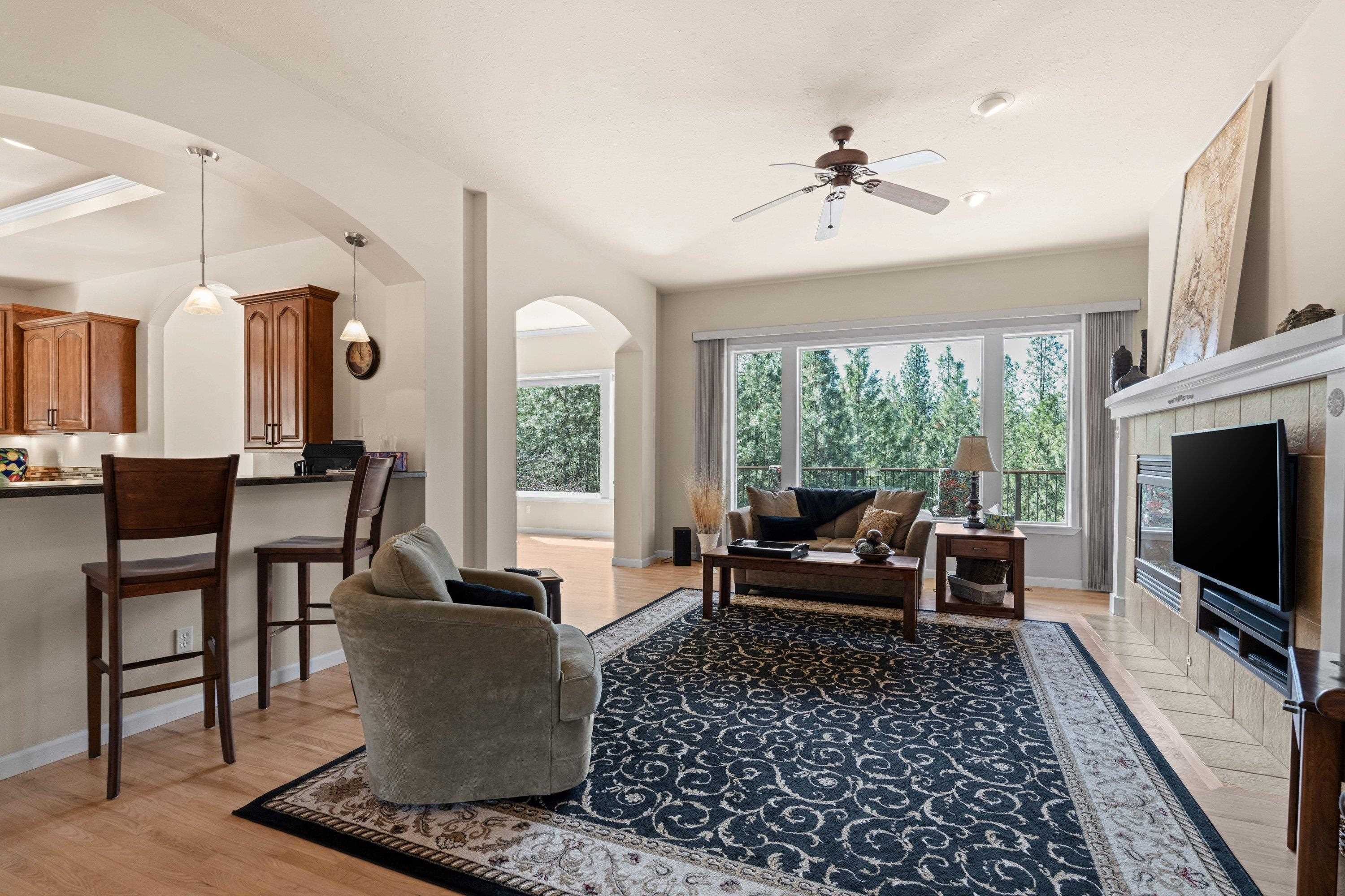 102 N Lindeblad Ln - Photo 9