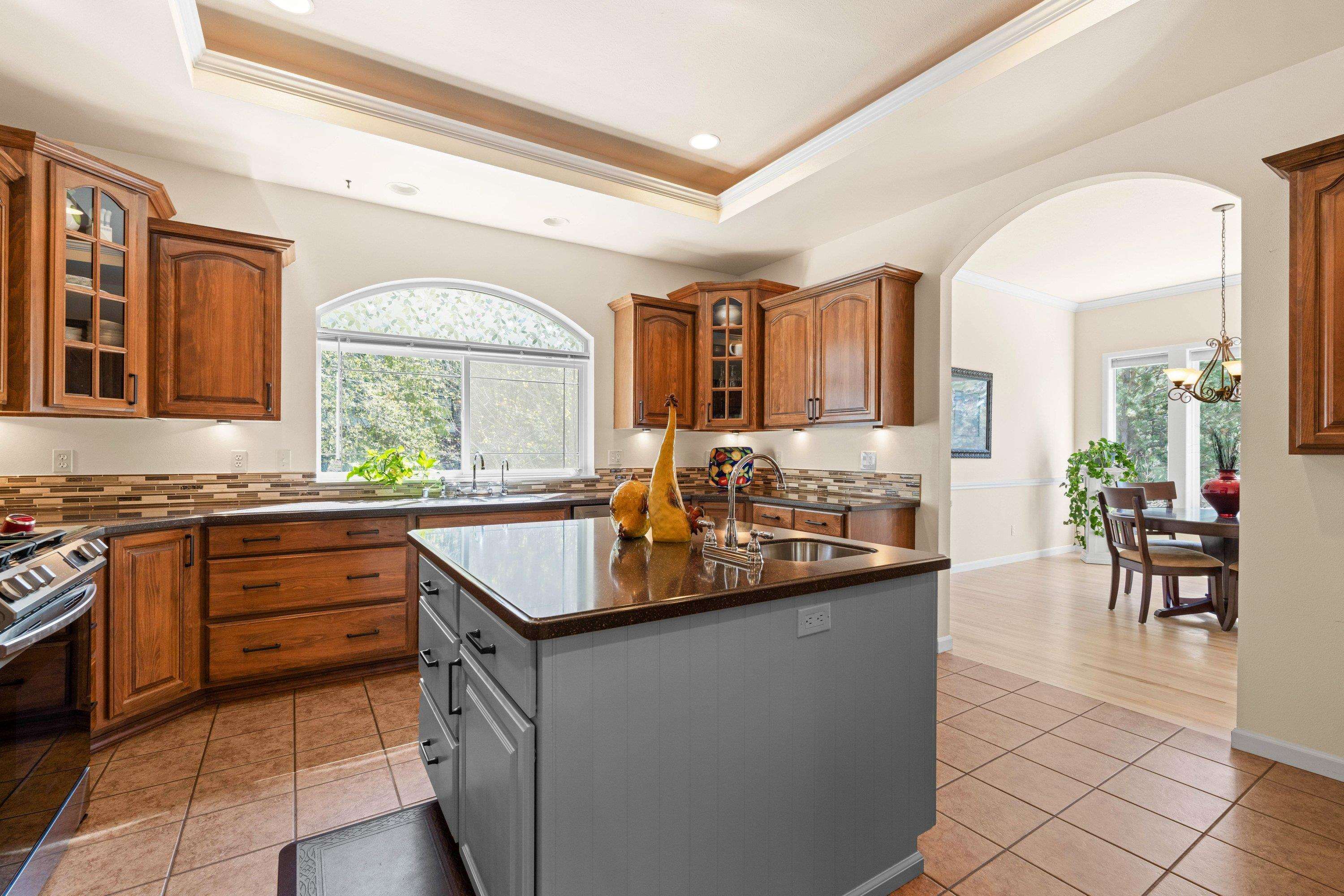 102 N Lindeblad Ln - Photo 13