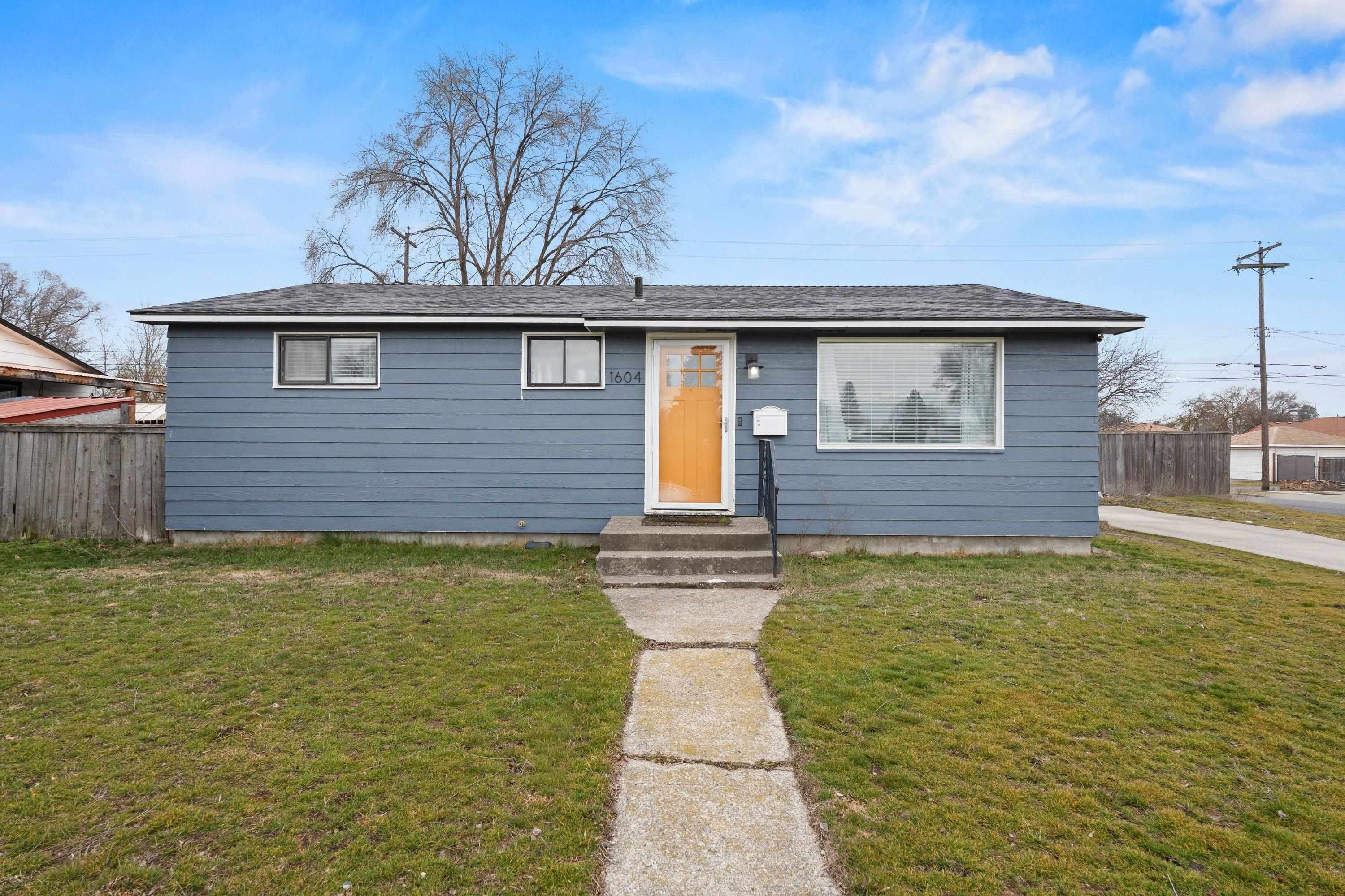 1604 E Dalke Ave - Photo 1