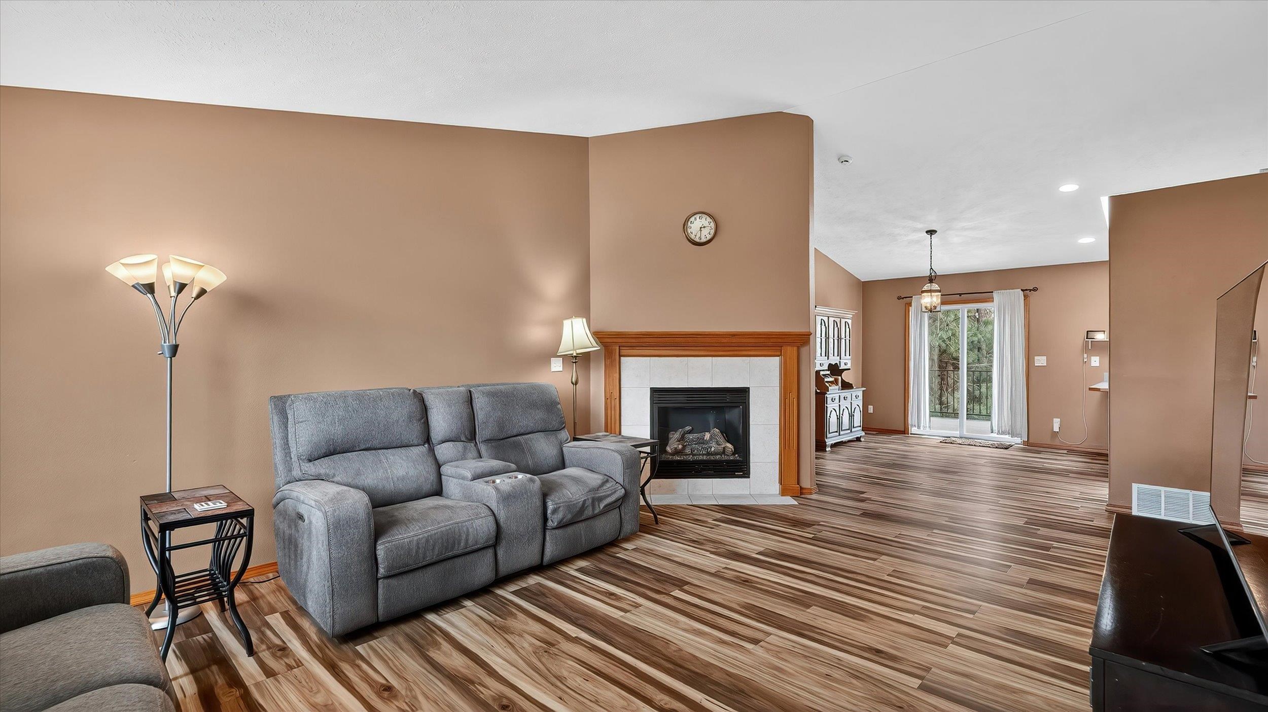 17821 N Colfax St - Photo 5