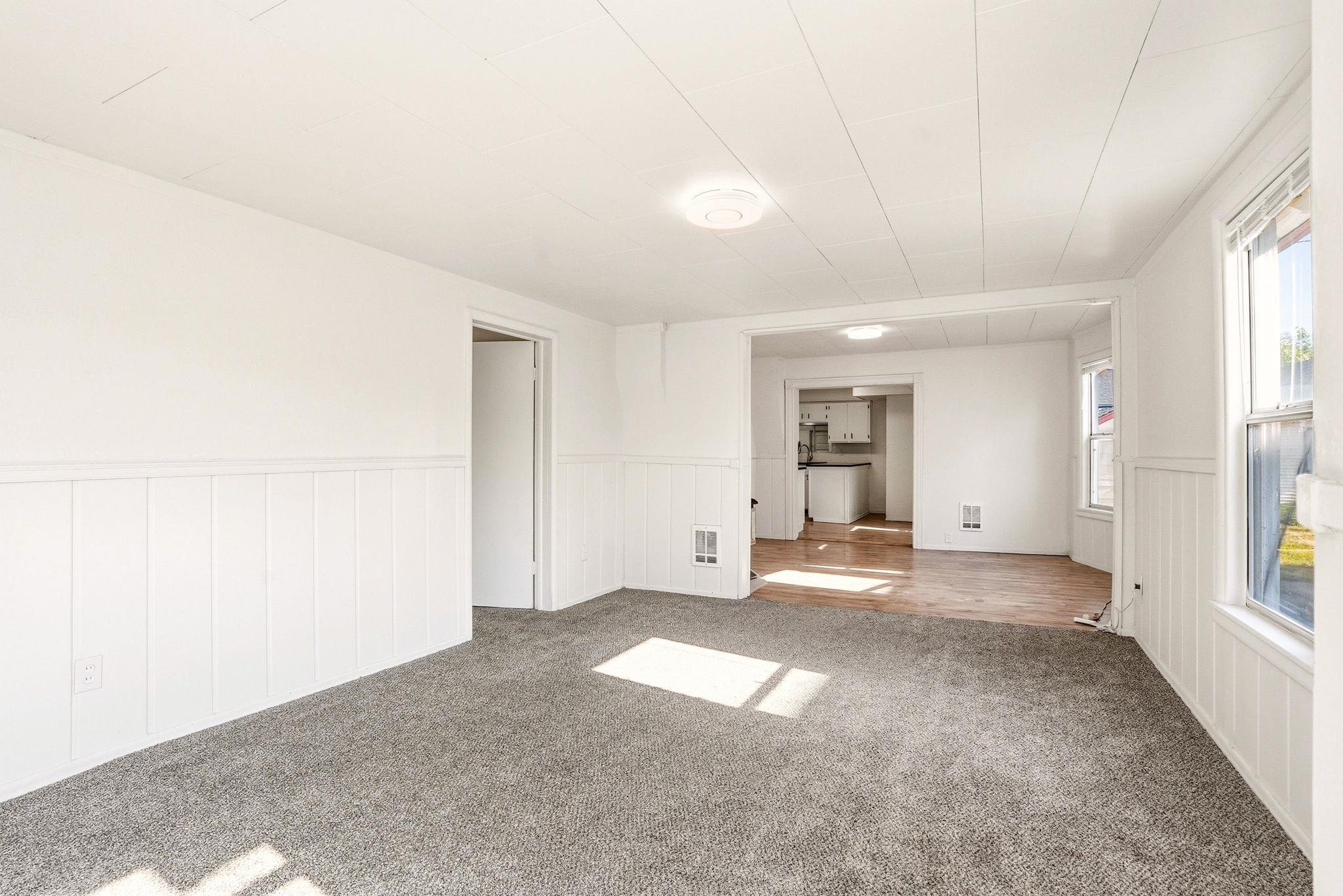 2123 E 6th Ave - Photo 12