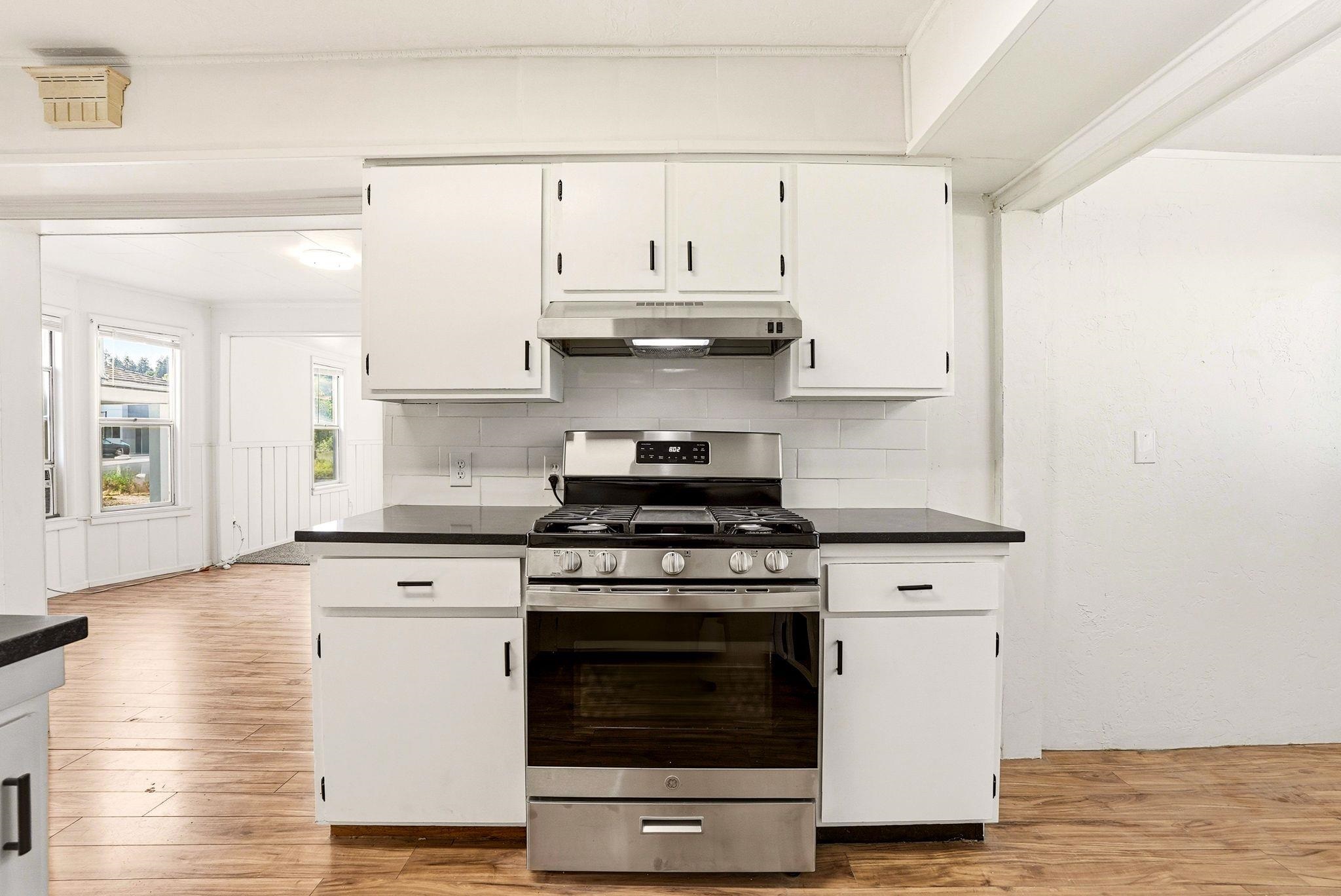 2123 E 6th Ave - Photo 6