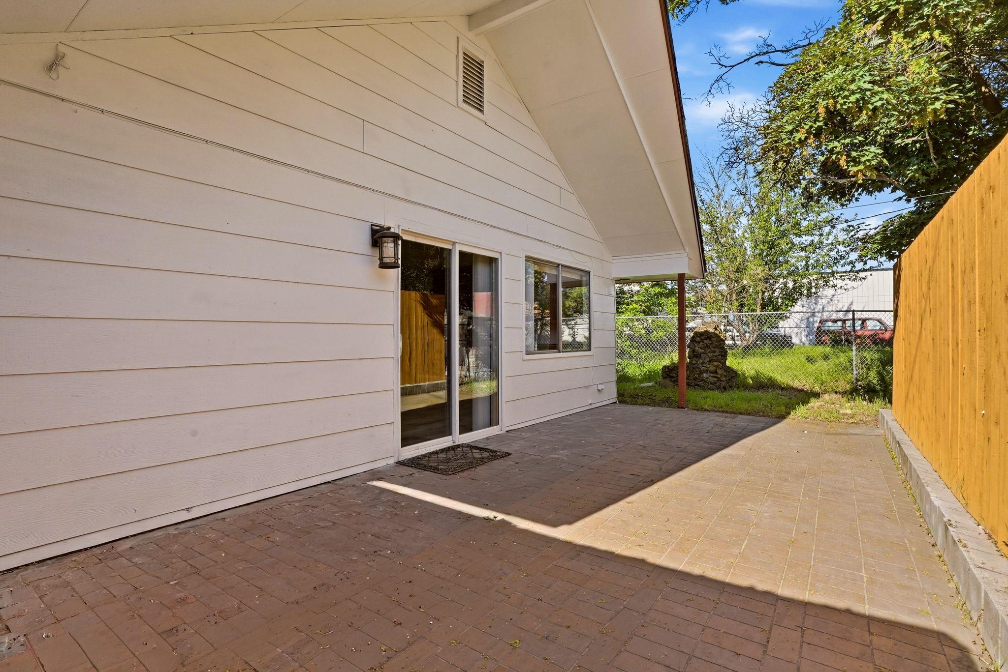 2123 E 6th Ave - Photo 35