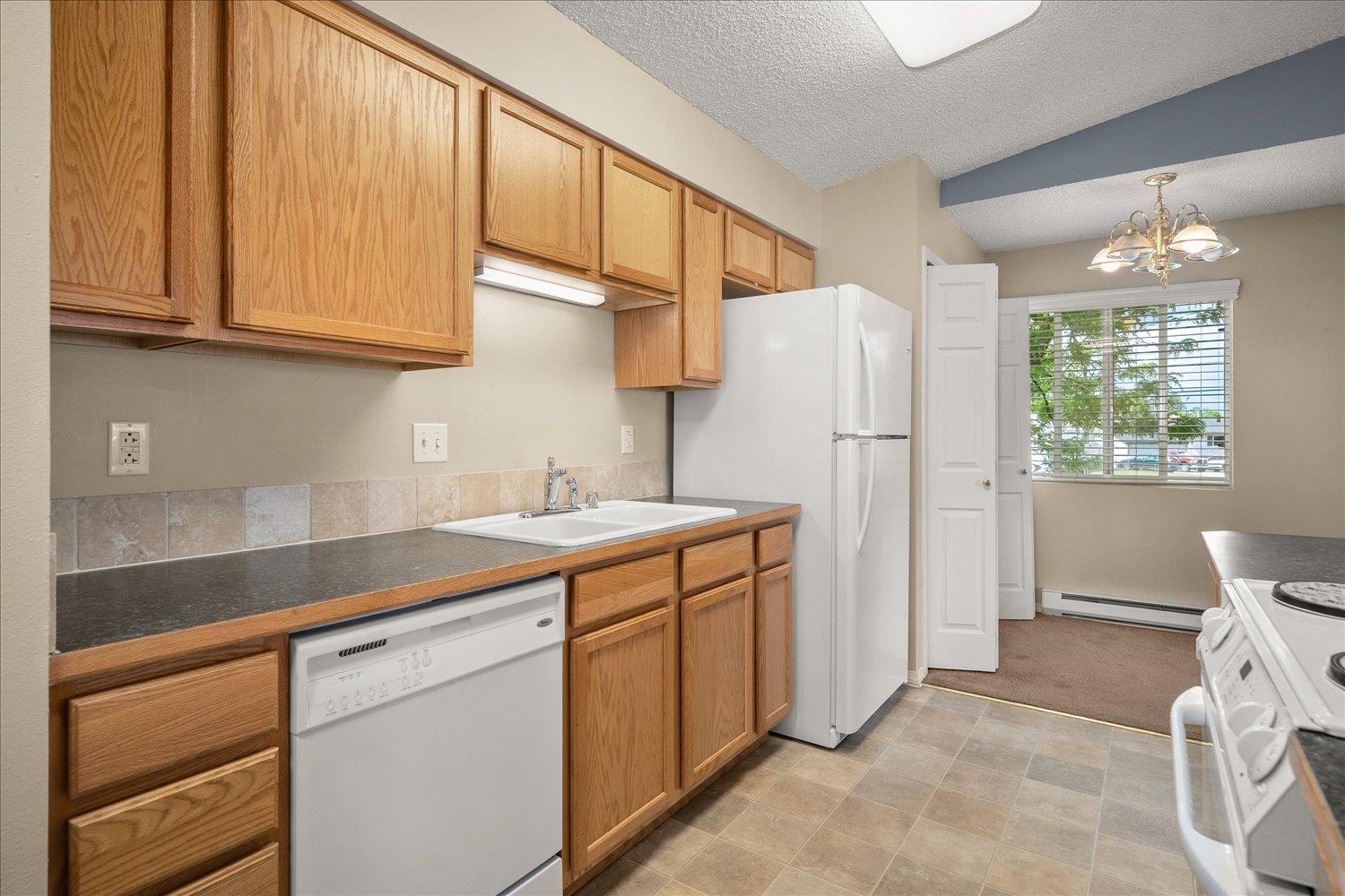 306 E Weile Ave - Photo 7