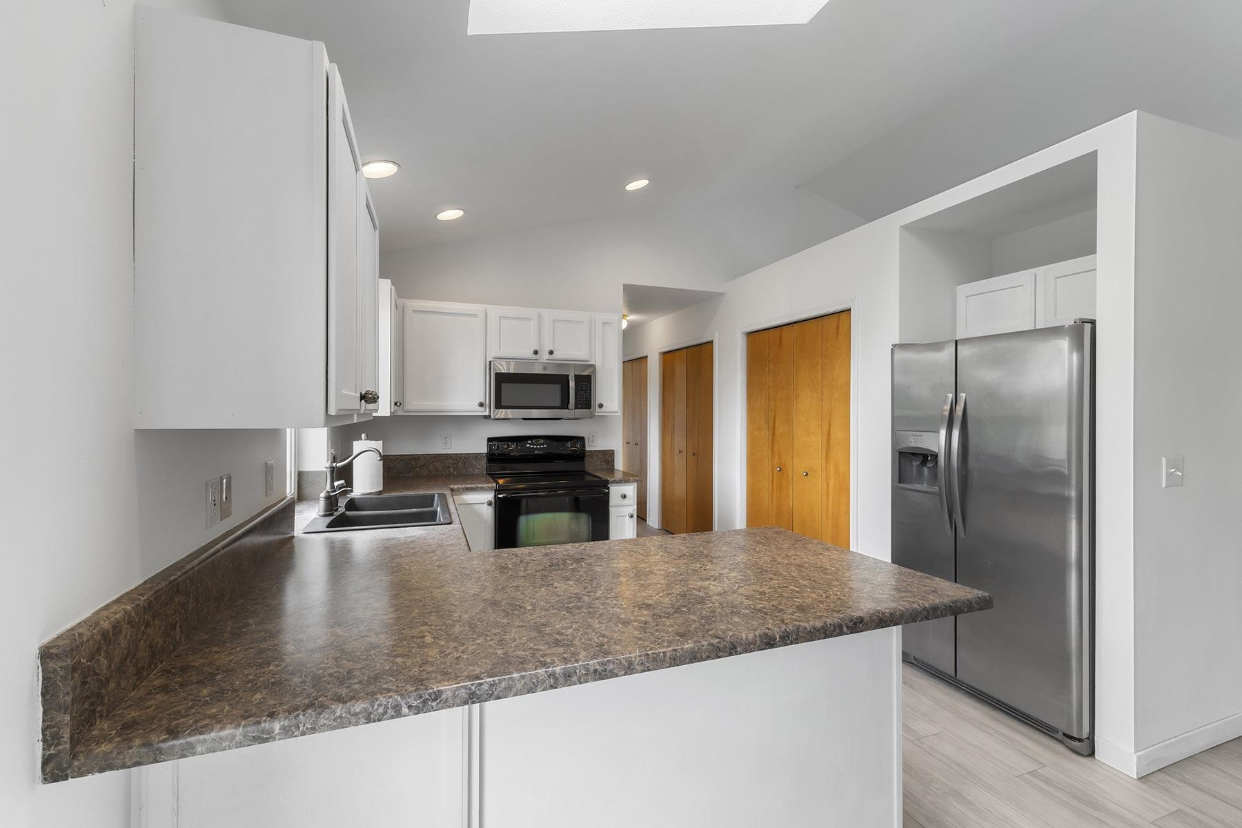 808 E Country Hill Ct - Photo 10
