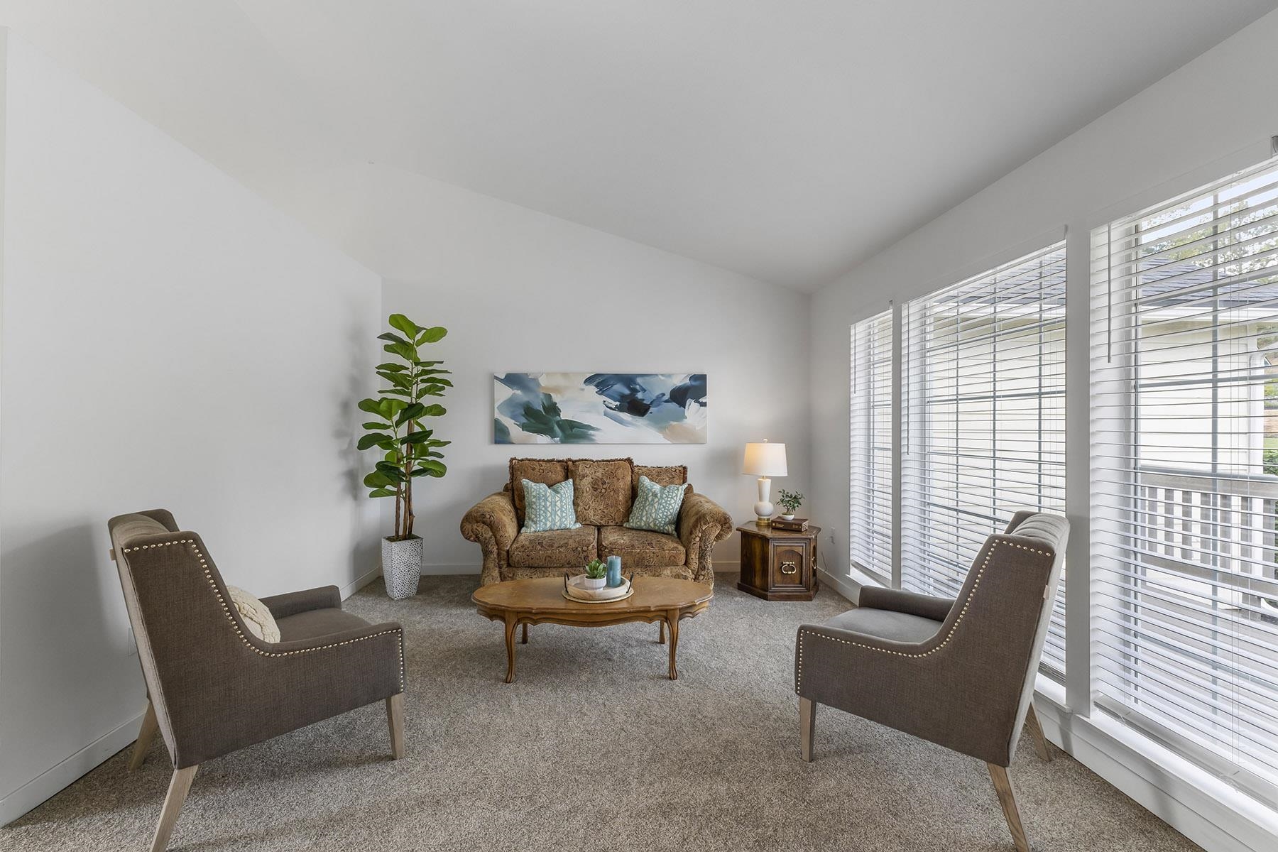 808 E Country Hill Ct - Photo 5