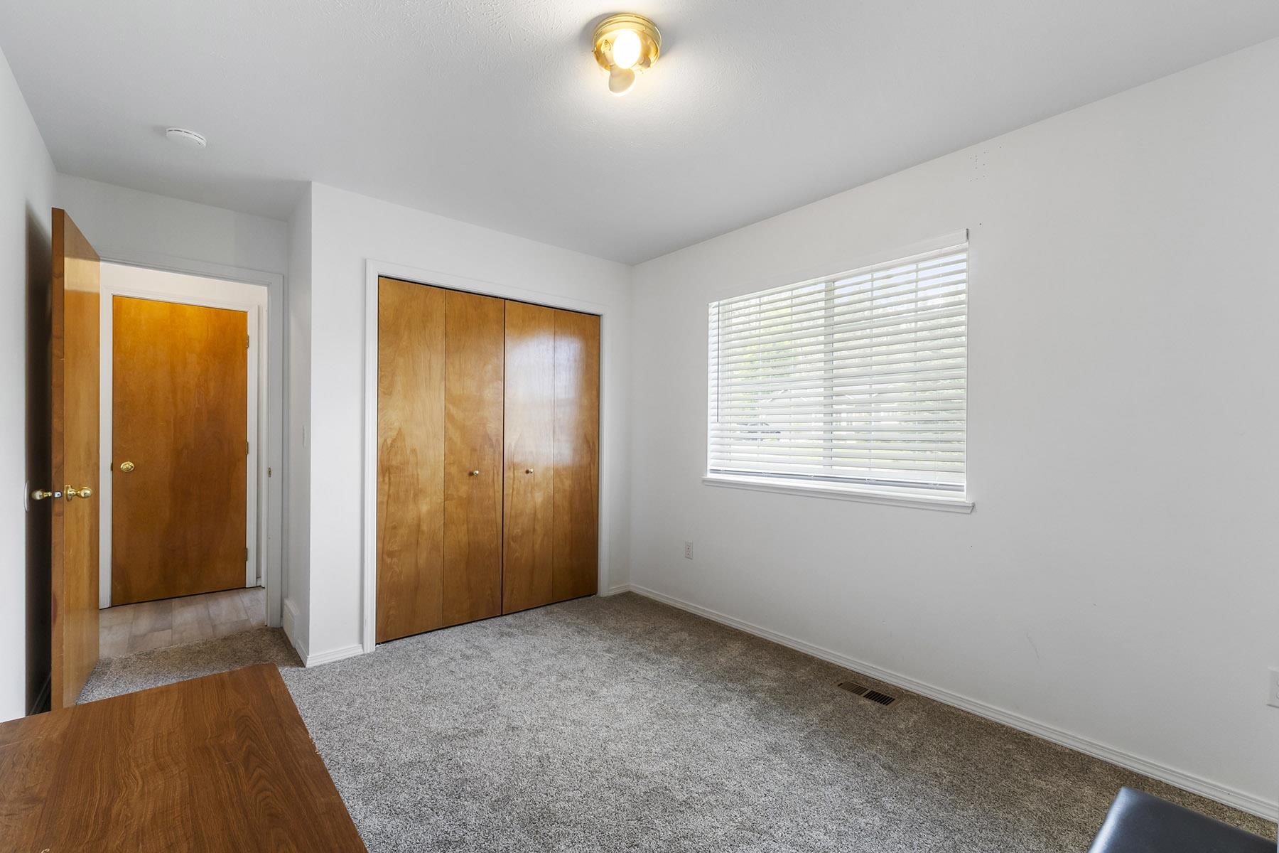 808 E Country Hill Ct - Photo 25