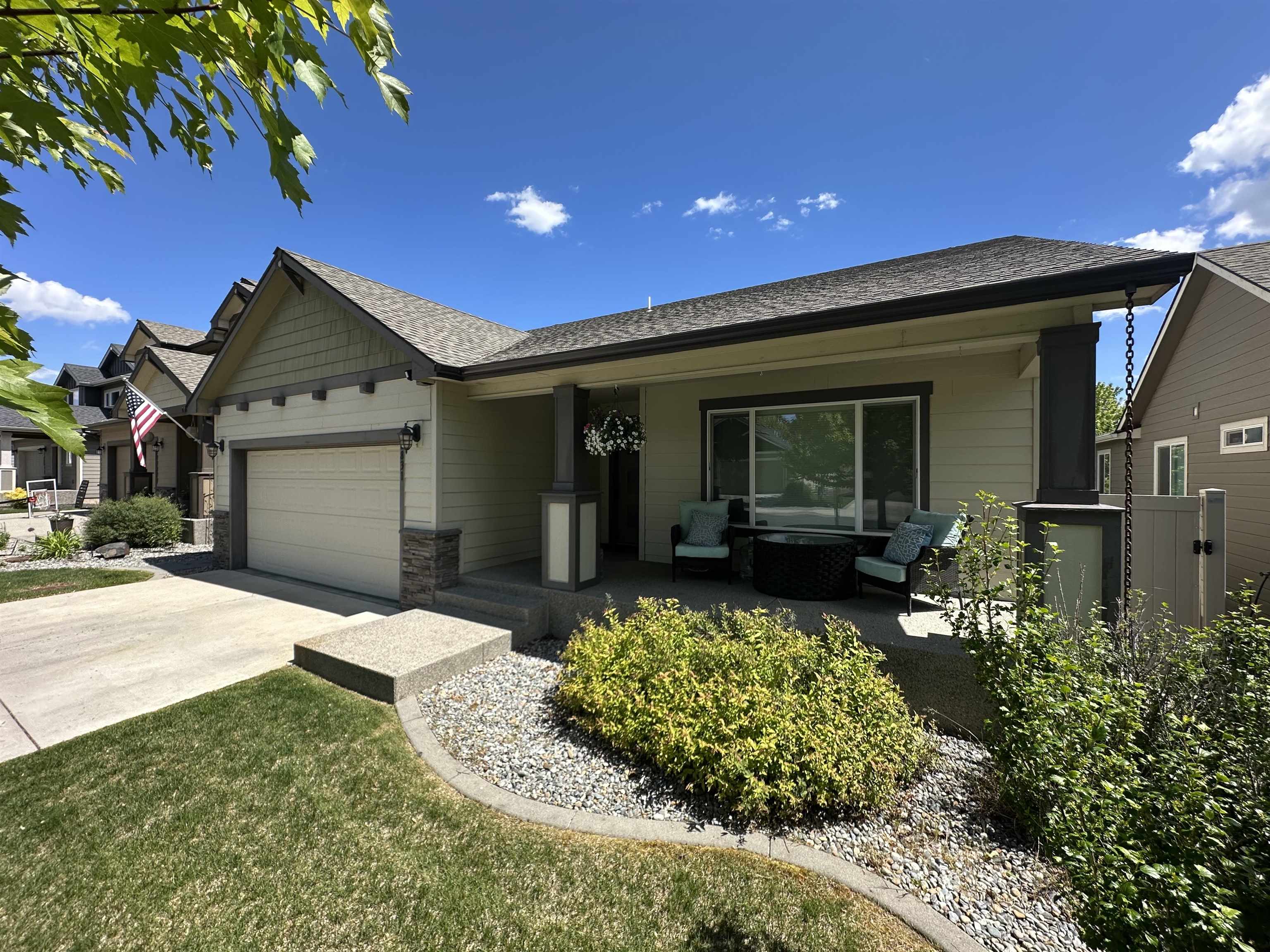 6831 S Blackwing Ct - Photo 2