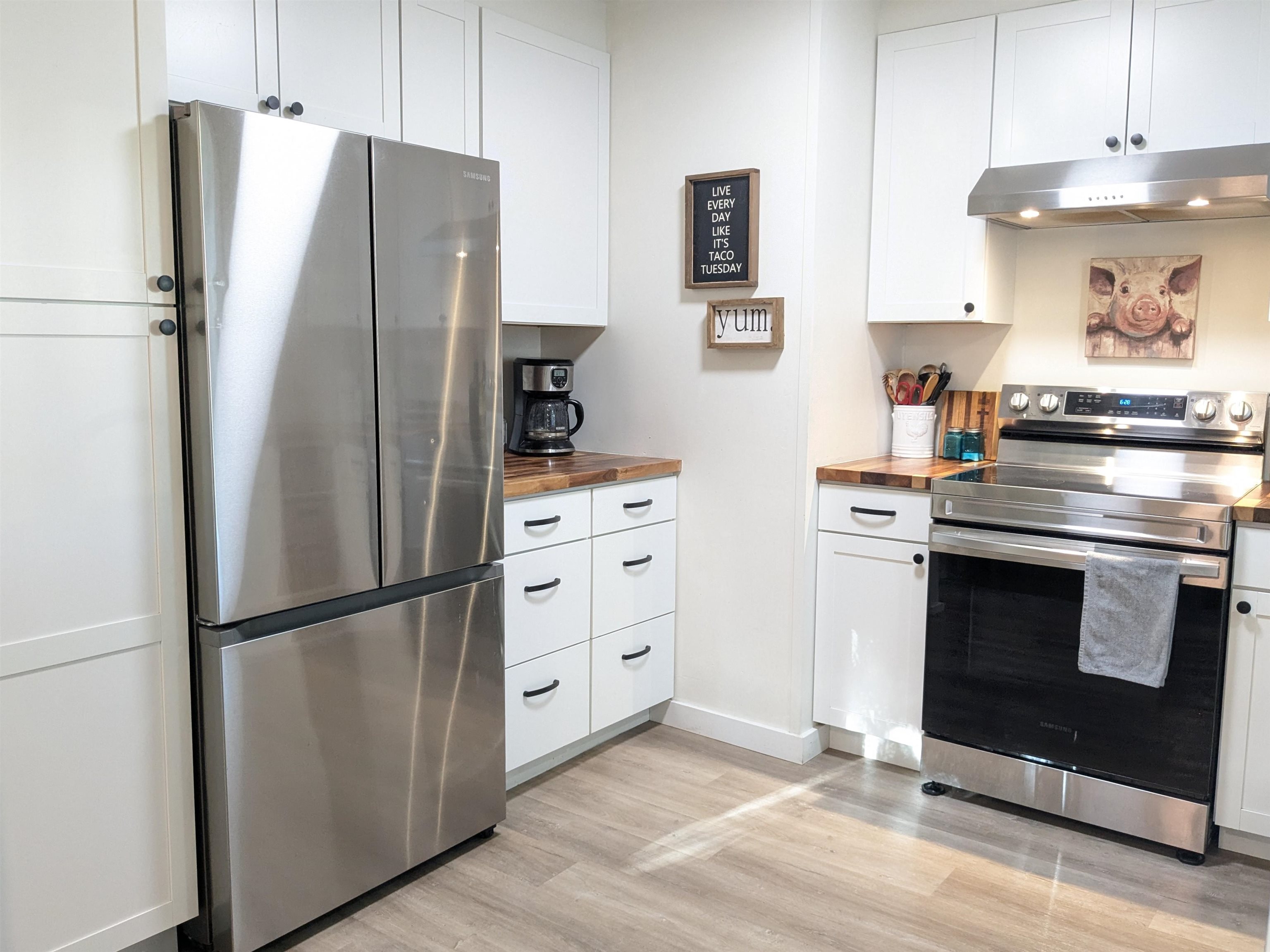 214 E C St - Photo 11