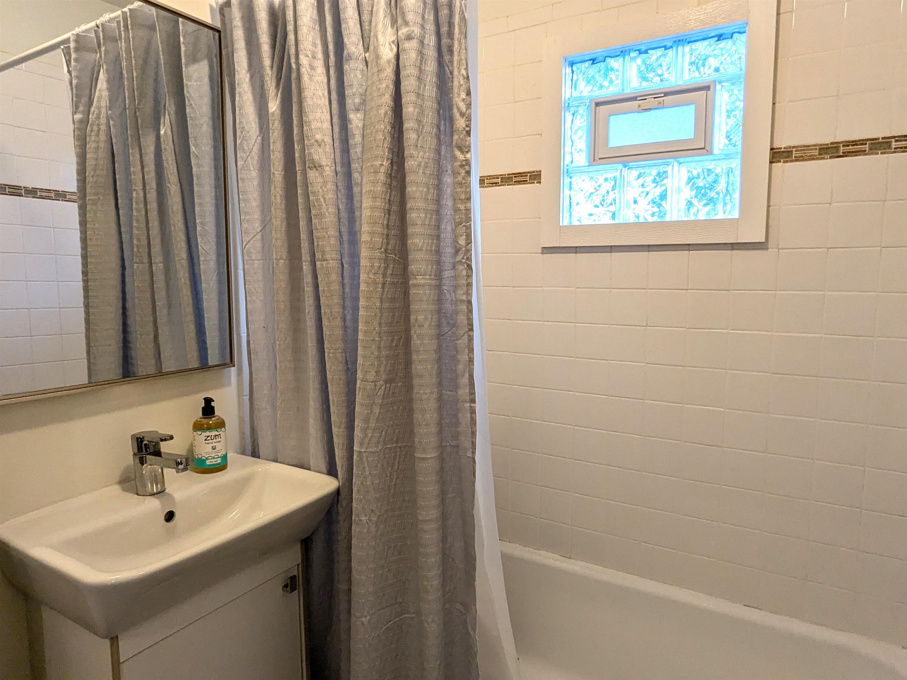 214 E C St - Photo 26