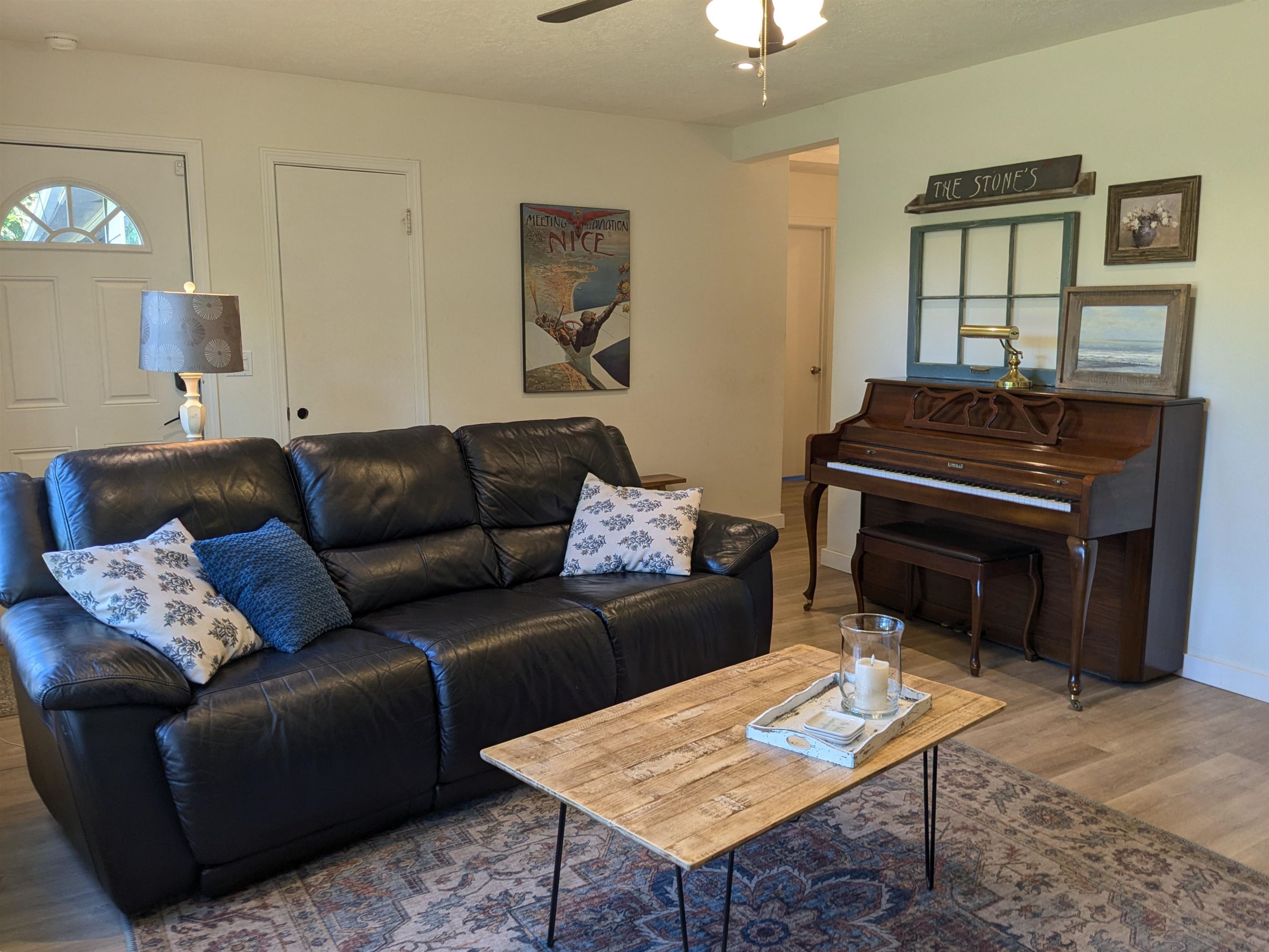 214 E C St - Photo 8