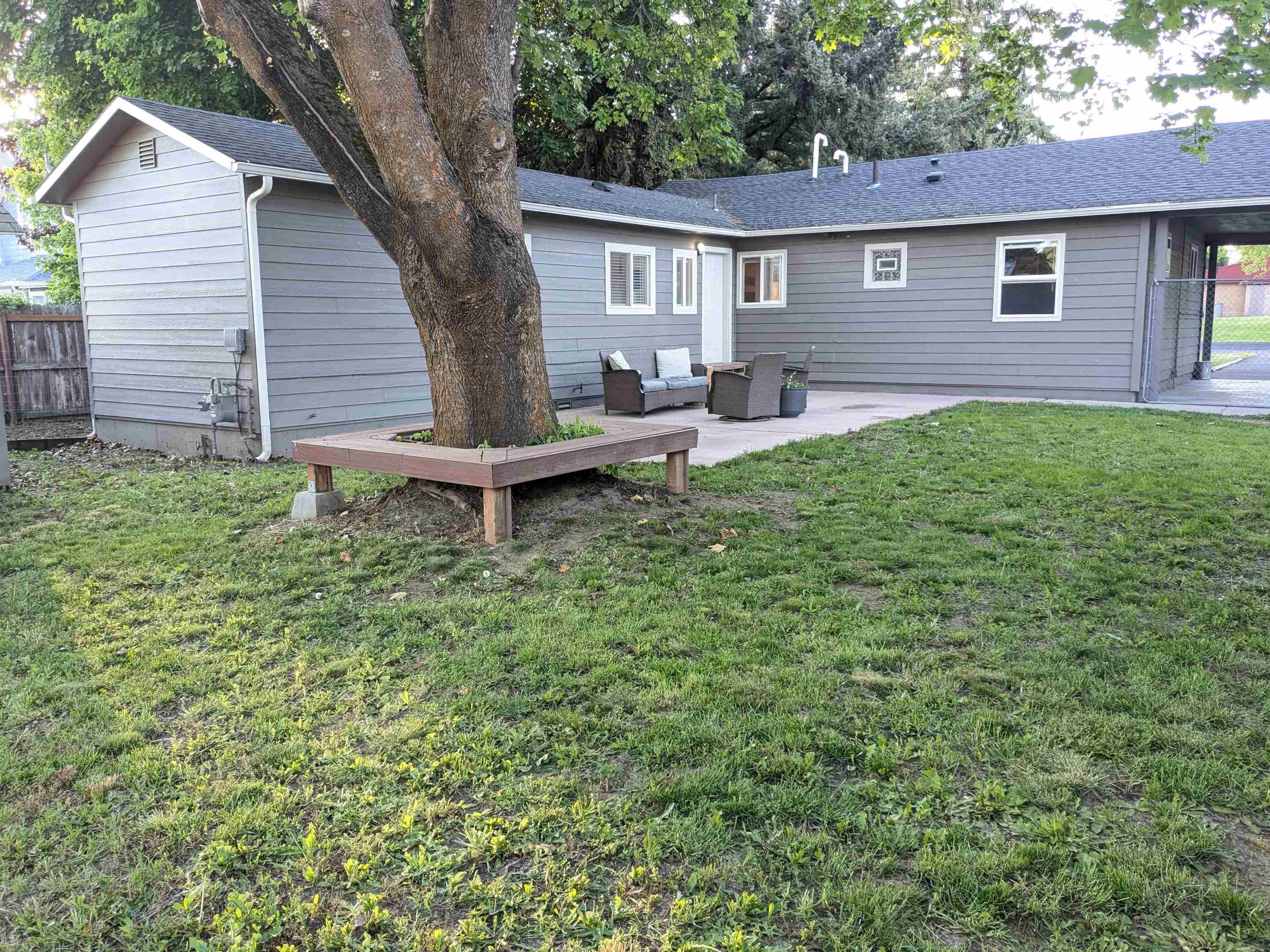 214 E C St - Photo 31